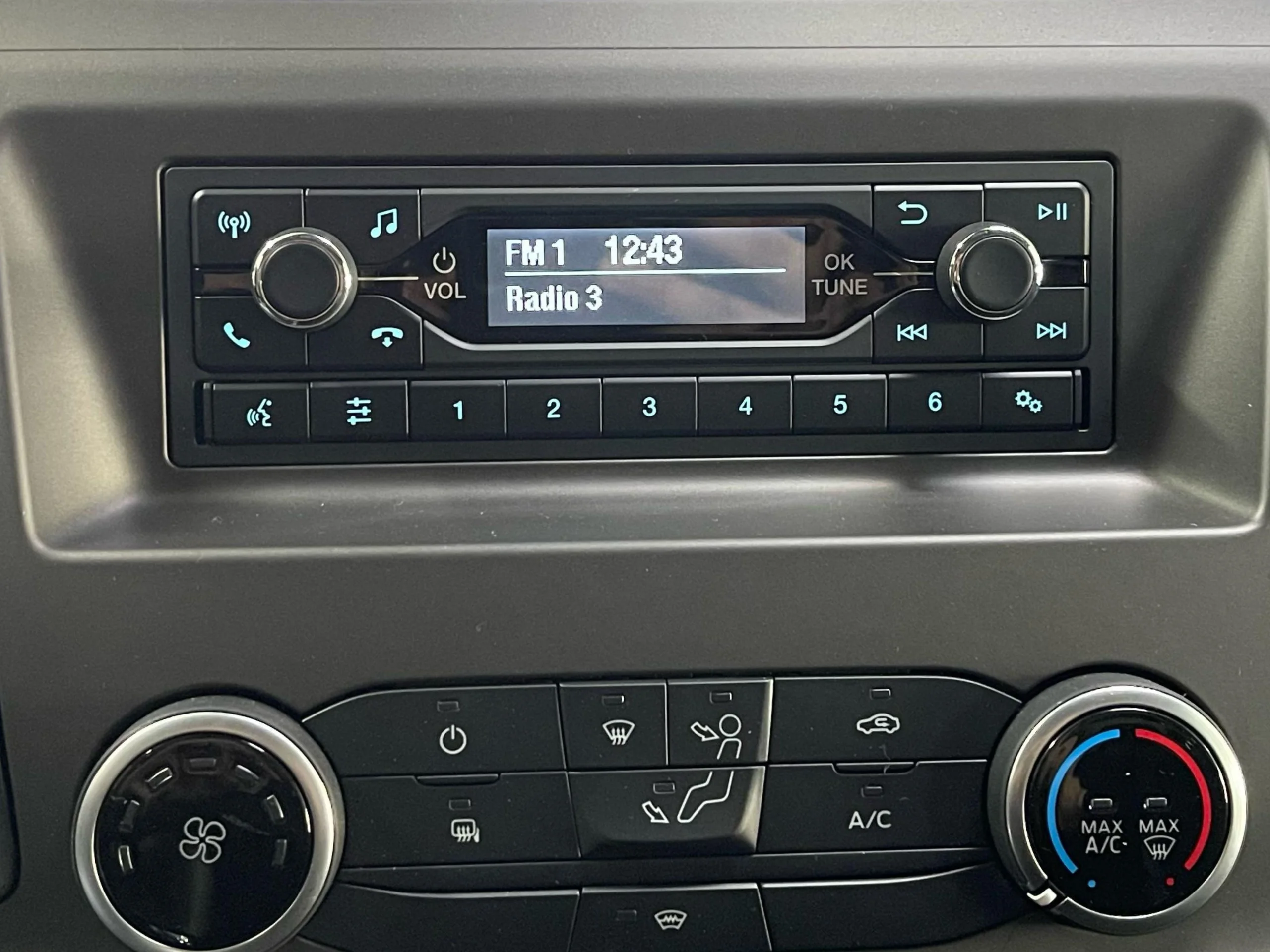 Ford Transit L2H2 130 CV Trend  - Foto 12