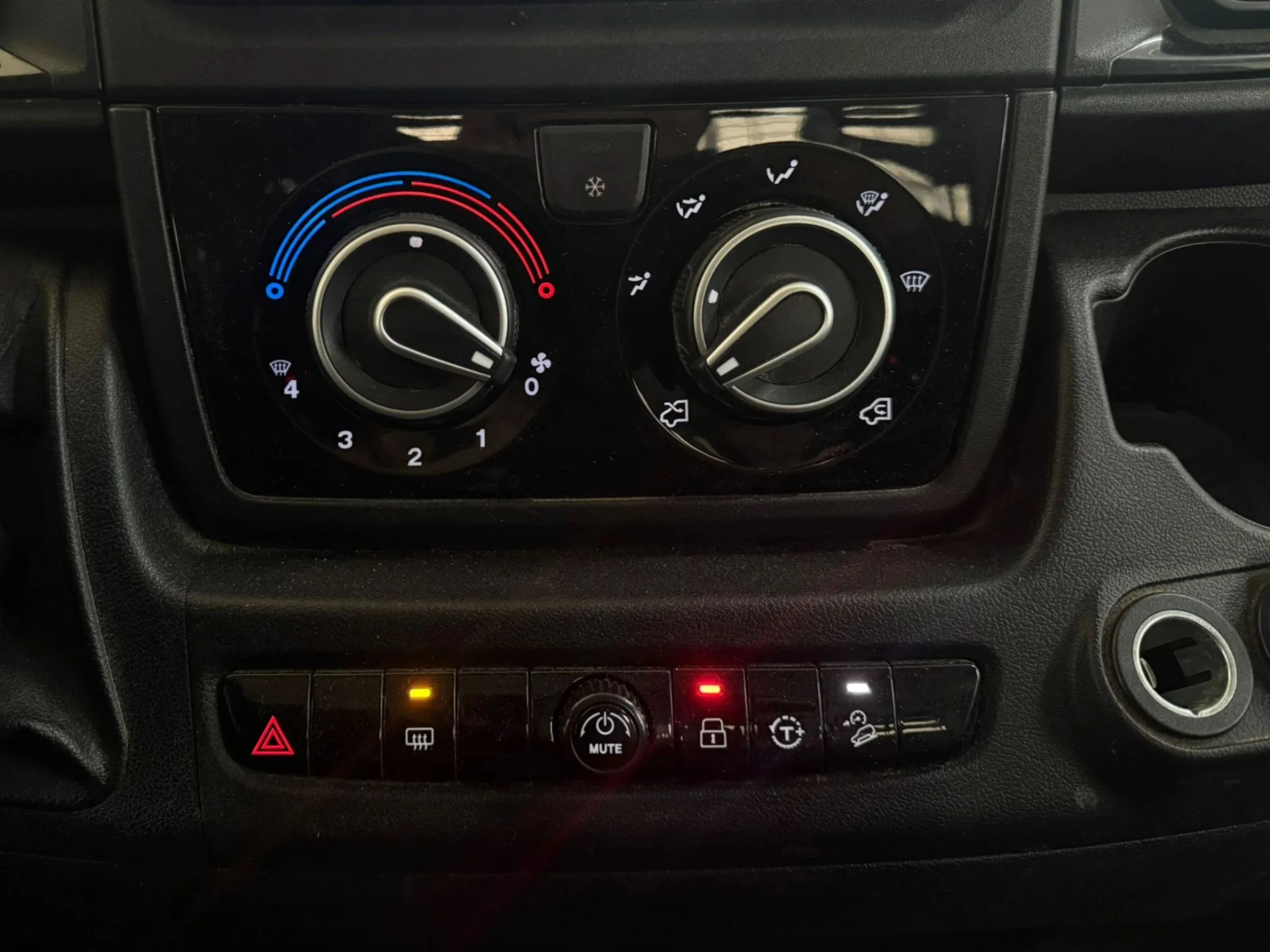 Fiat Ducato Caja Abierta Basculante L2 140CV (2023) | Desde 492€/mes  - Foto 14