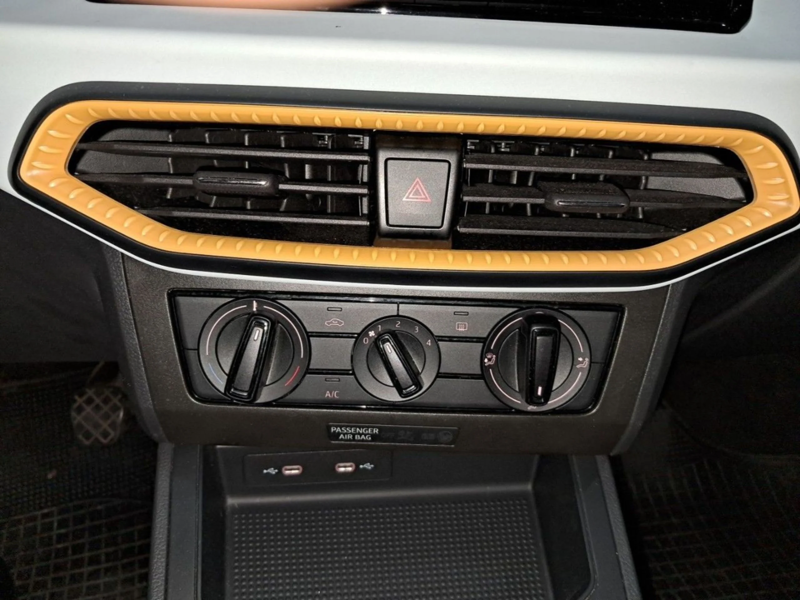 Seat Ibiza 1.0 MPI 59kW (80CV) Reference Plus - Foto 14