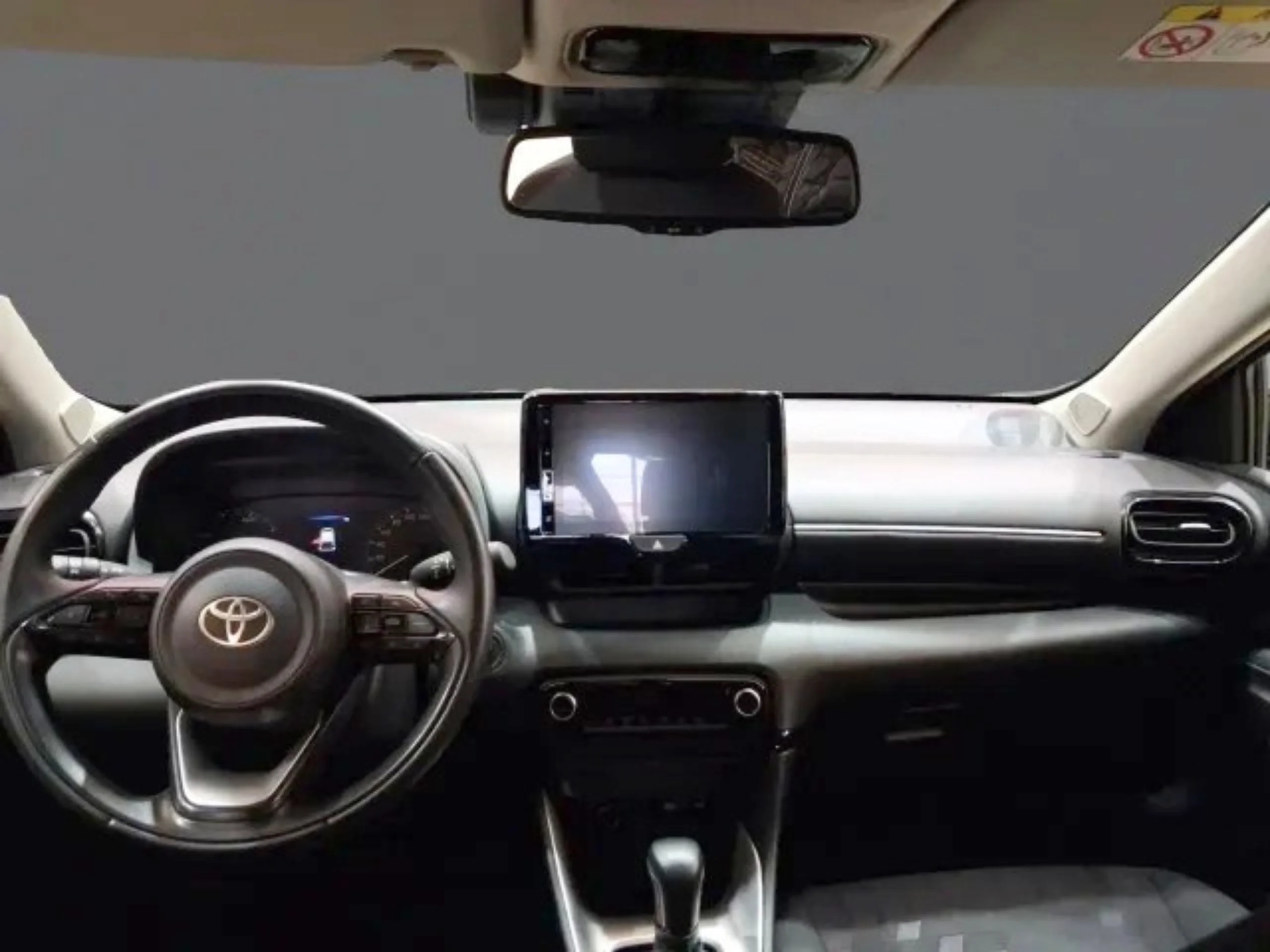 Toyota Yaris 1.5 120H Active Plus ECO (2025) | Desde 321€/mes - Foto 15