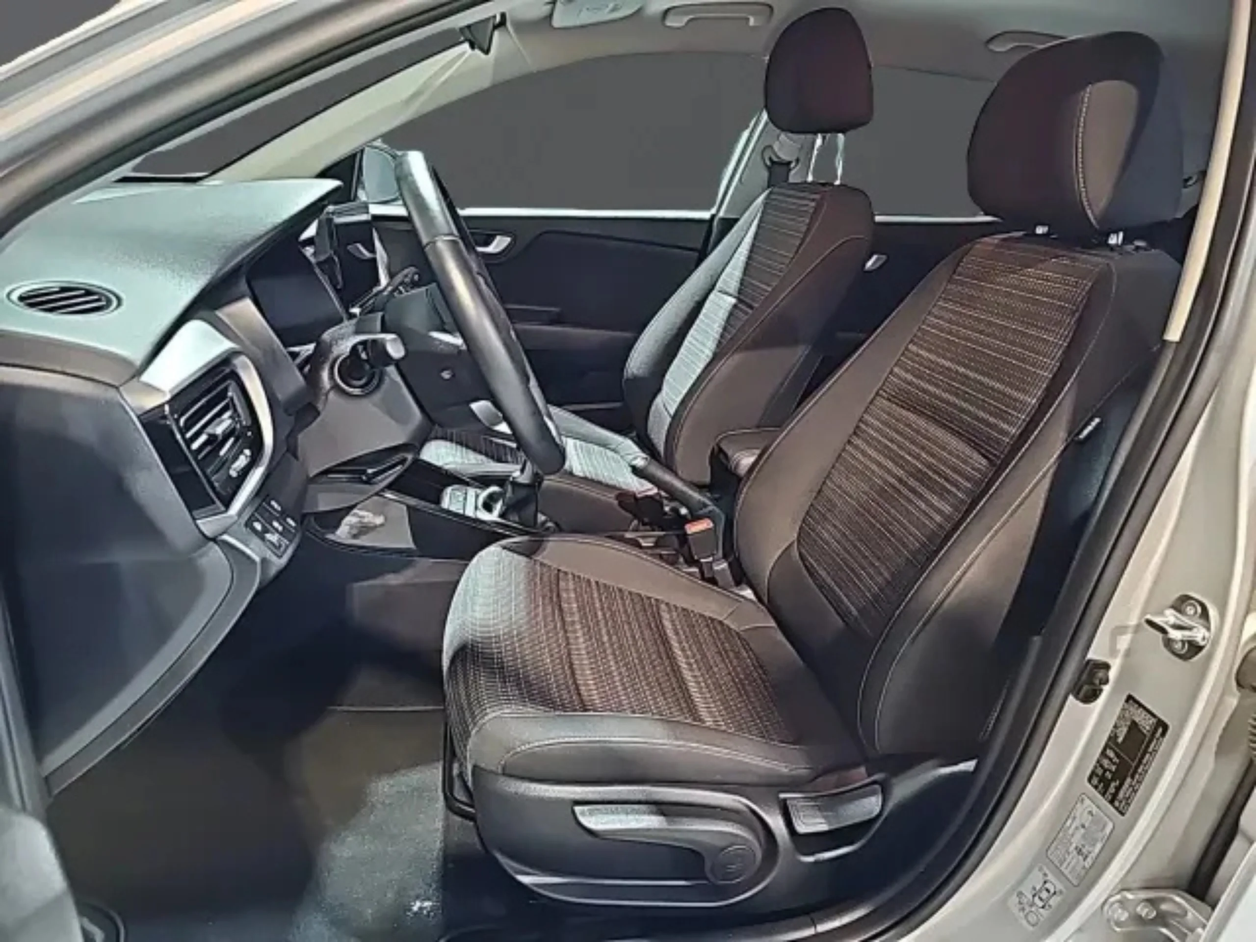 Kia Stonic 1.0 T-GDi MHEV Drive (2024) | Etiqueta ECO  - Foto 9