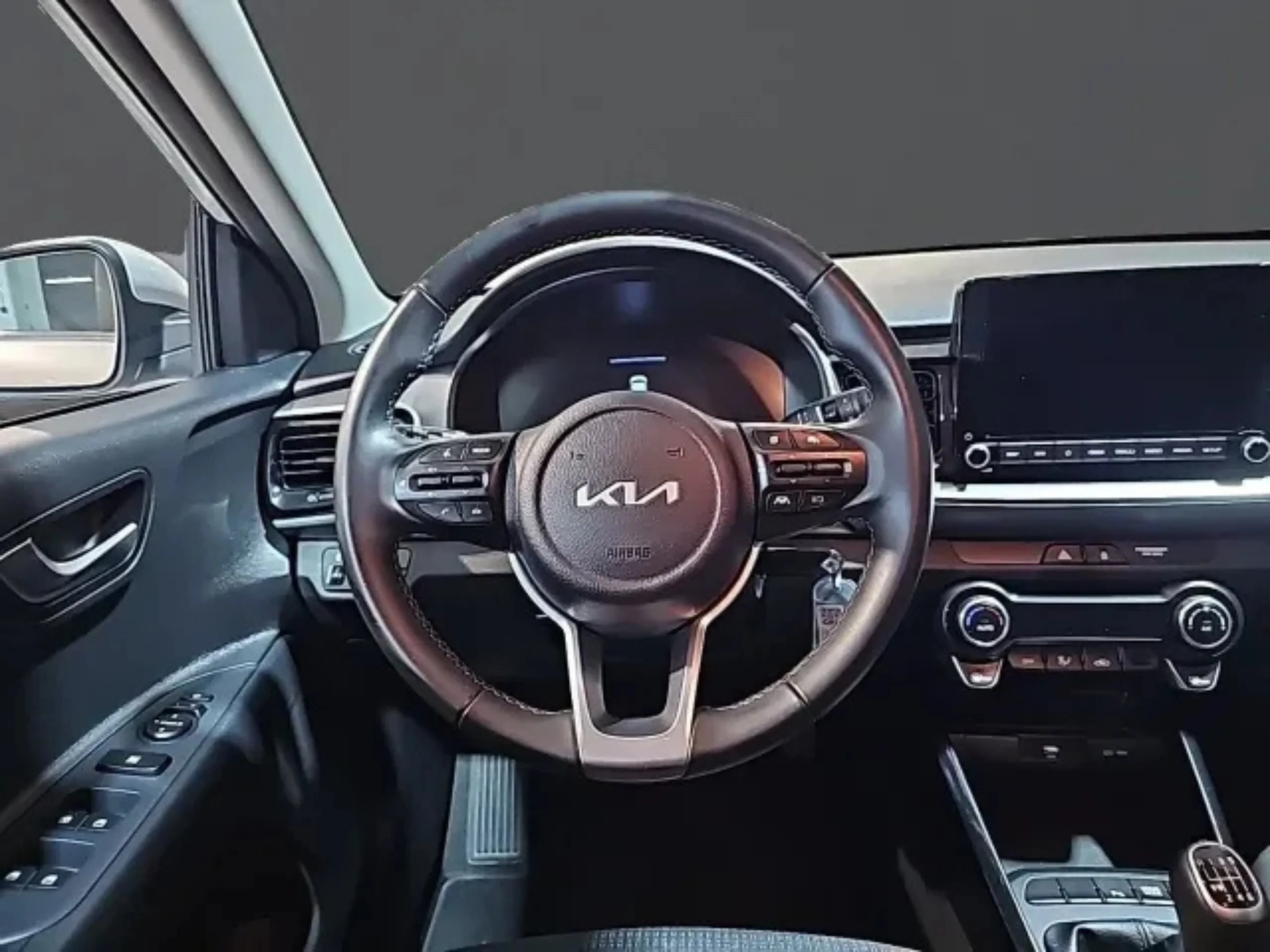 Kia Stonic 1.0 T-GDi MHEV Drive (2024) | Etiqueta ECO  - Foto 12