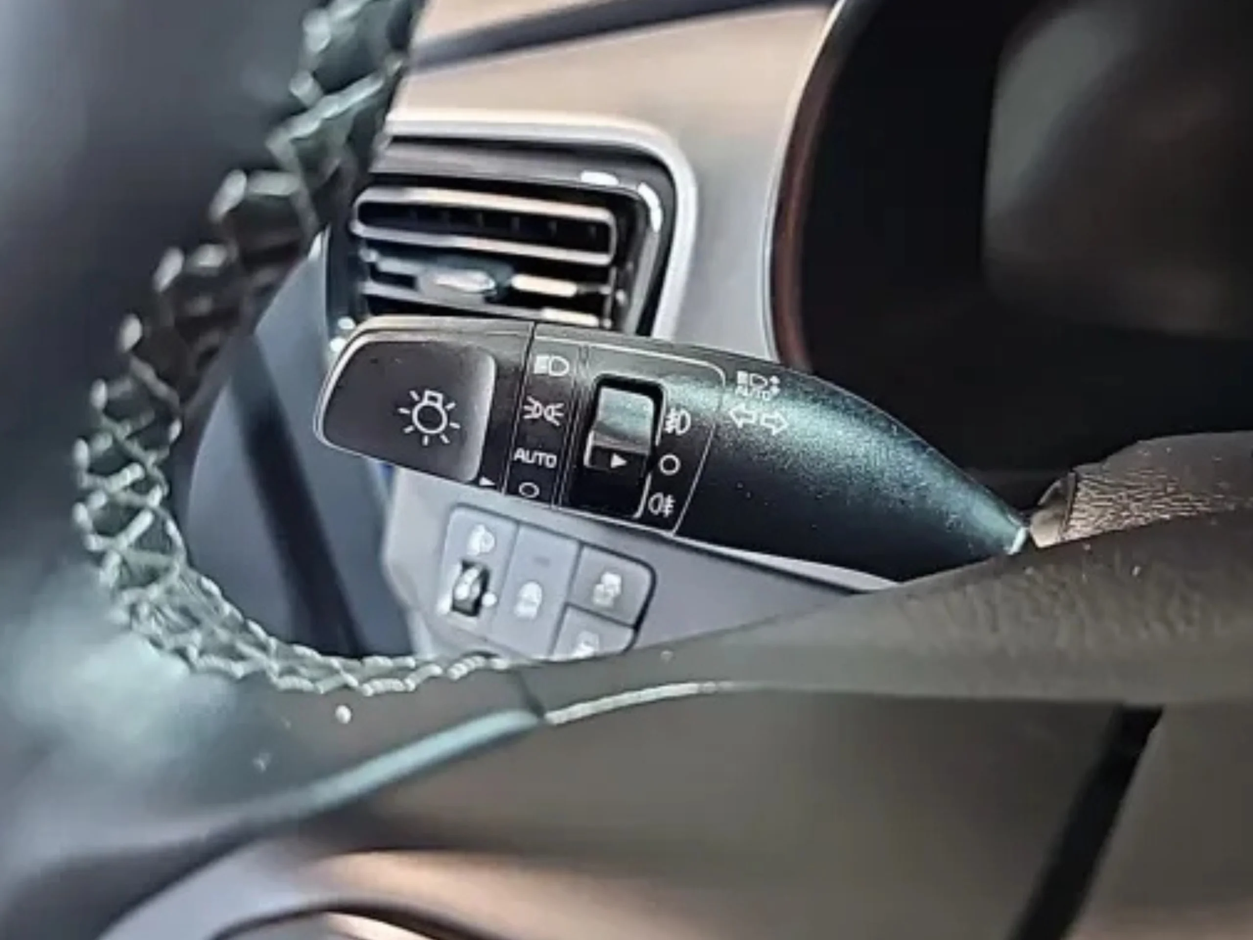 Kia Stonic 1.0 T-GDi MHEV Drive (2024) | Etiqueta ECO  - Foto 15