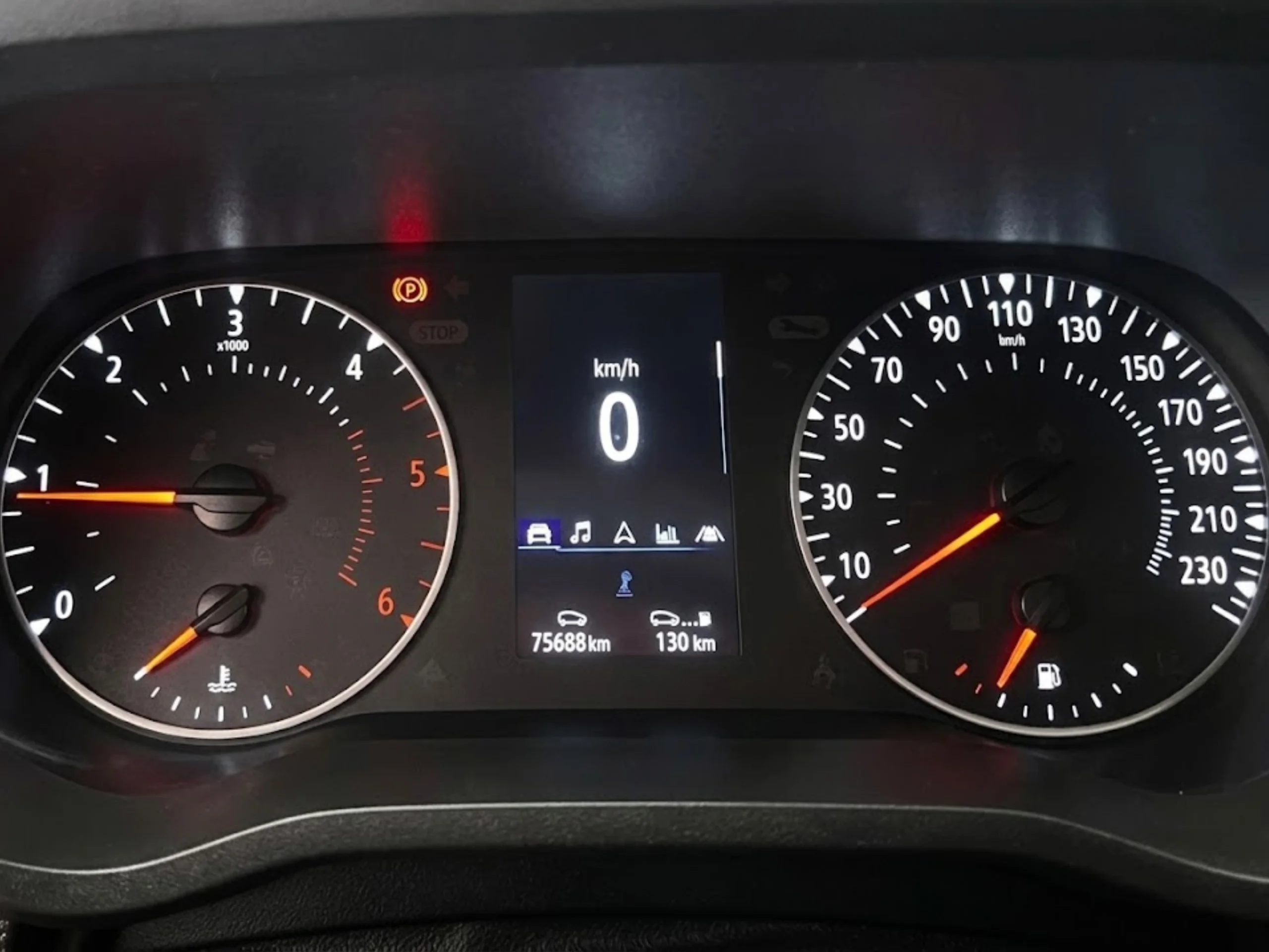Renault Trafic  L2H2 150CV con Baca y Escalera | Desde 360€/mes - Foto 10