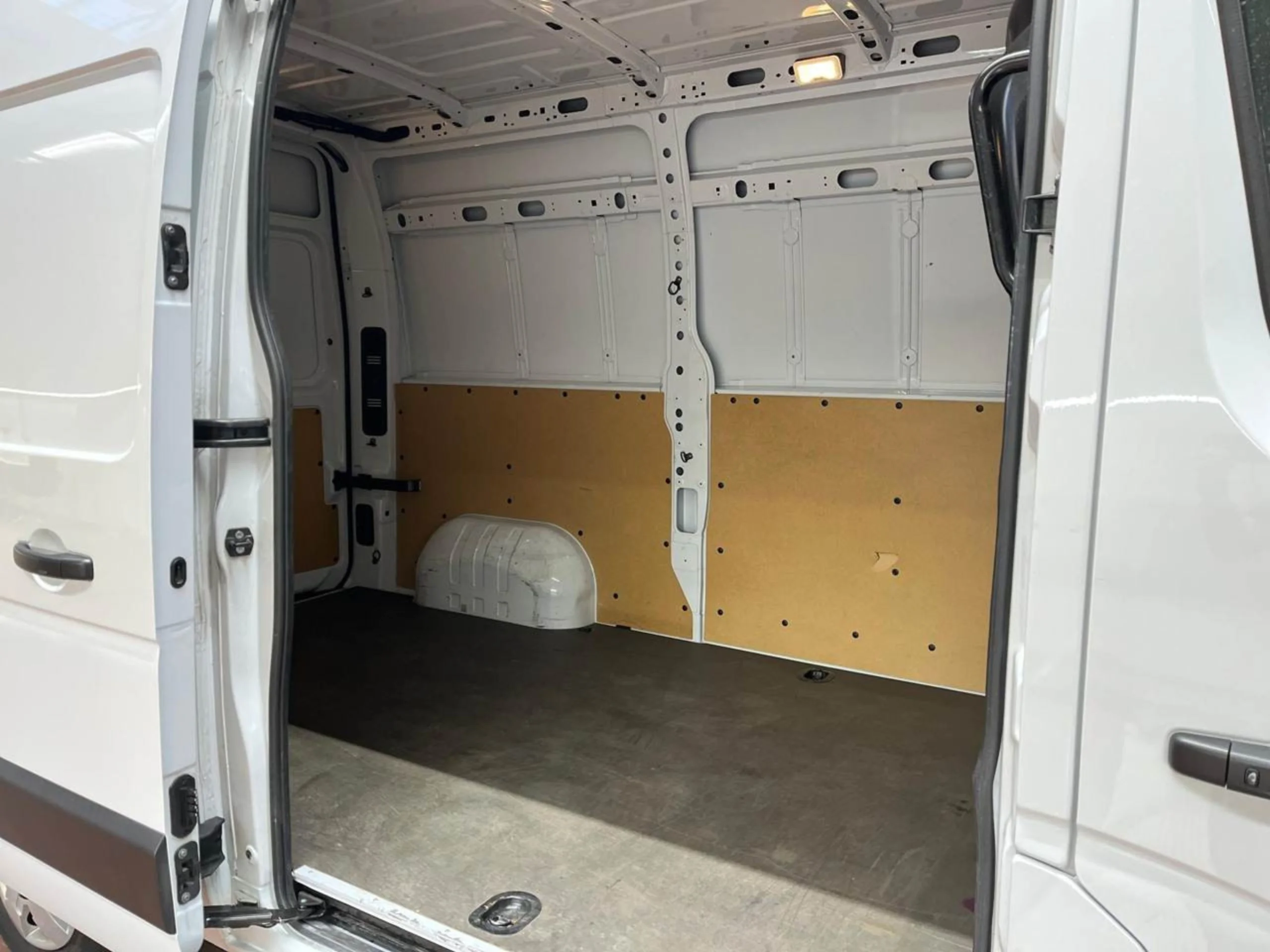 Nissan NV400 L2H2 35 135CV FWD Comfort Manual Diesel - Foto 13