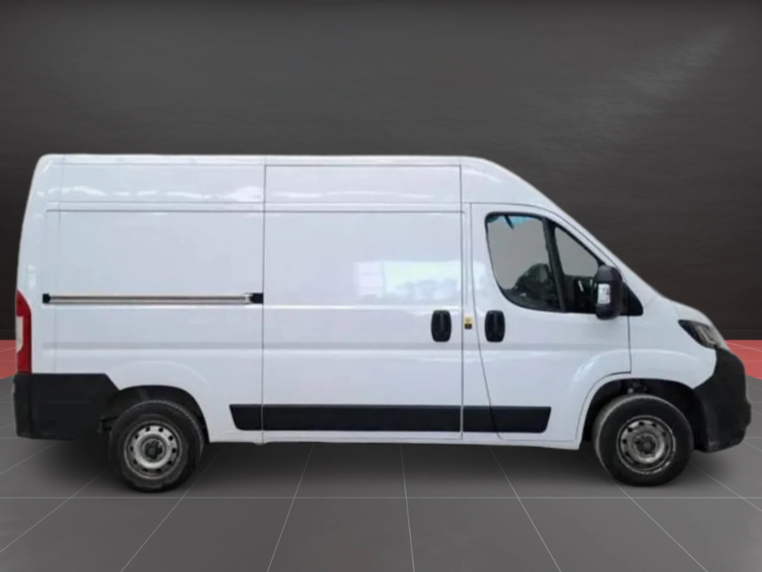 Peugeot Boxer Furgón L2H2 (2024) | Reestreno | Eficiencia y Espacio | Desde 411 € al mes - Foto 6