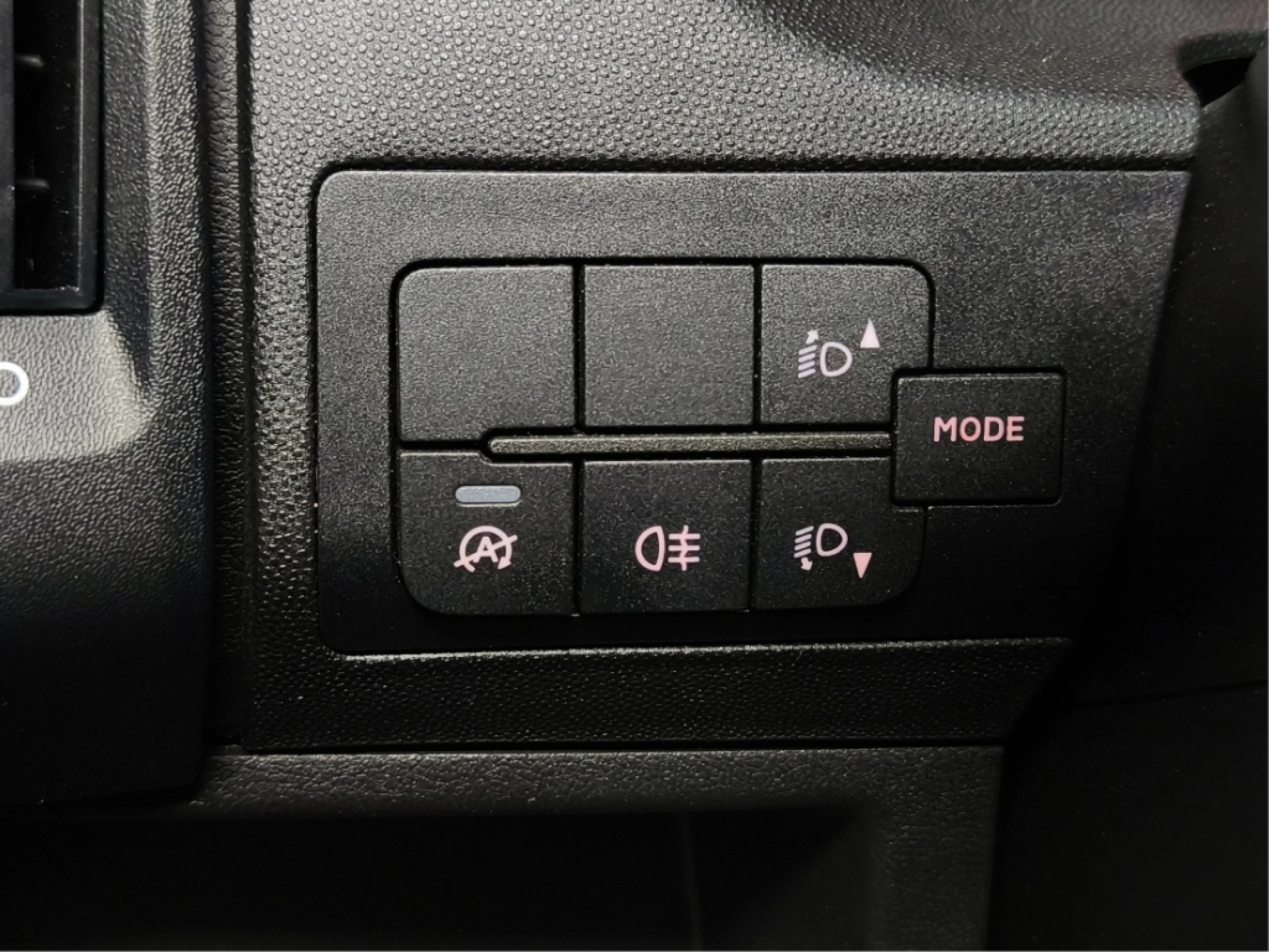 Peugeot Boxer Furgón L2H2 (2024) | Reestreno | Eficiencia y Espacio | Desde 411 € al mes - Foto 17