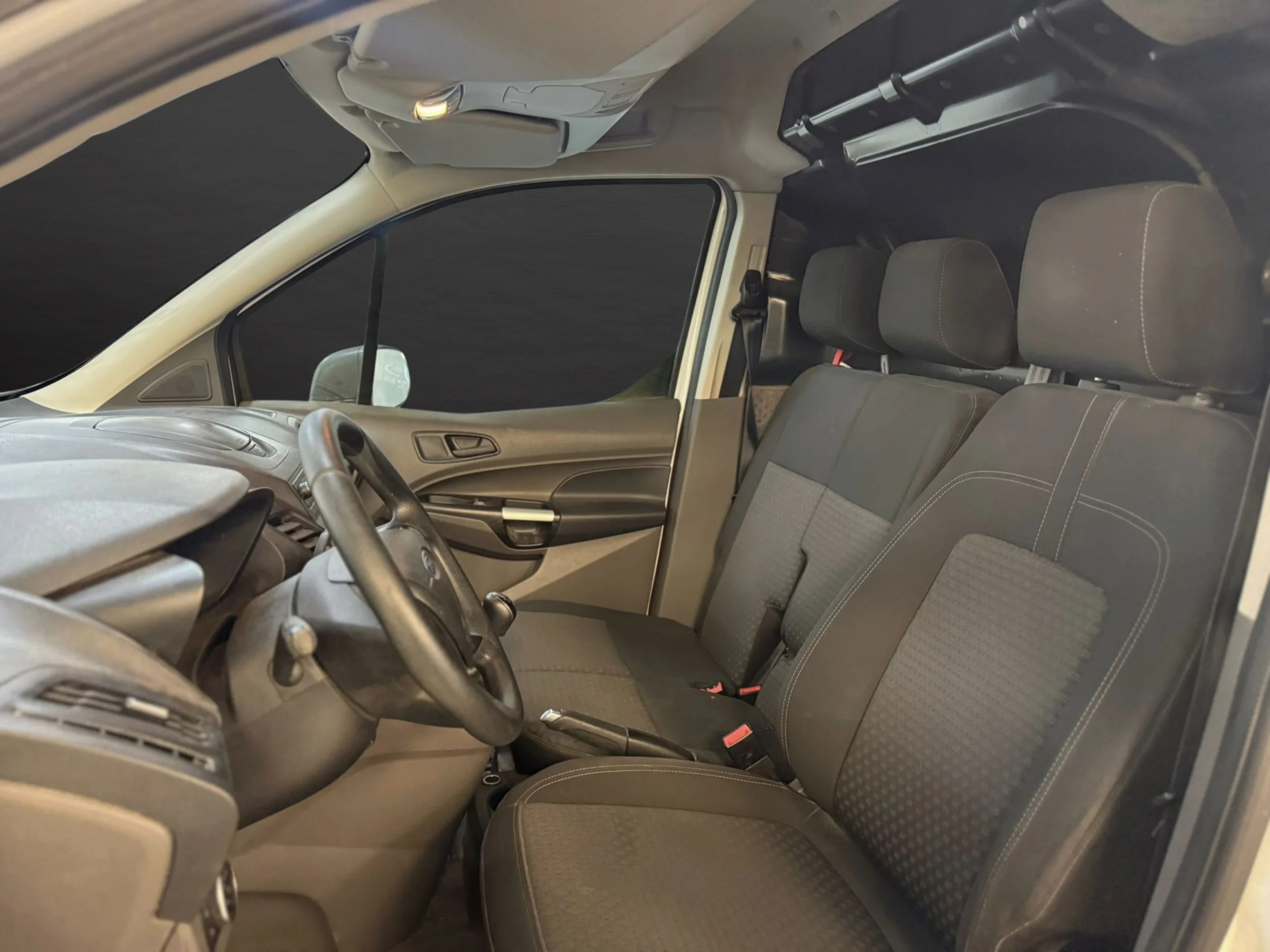 Ford Transit Connect Furgon 3 Plazas L2  - Foto 7