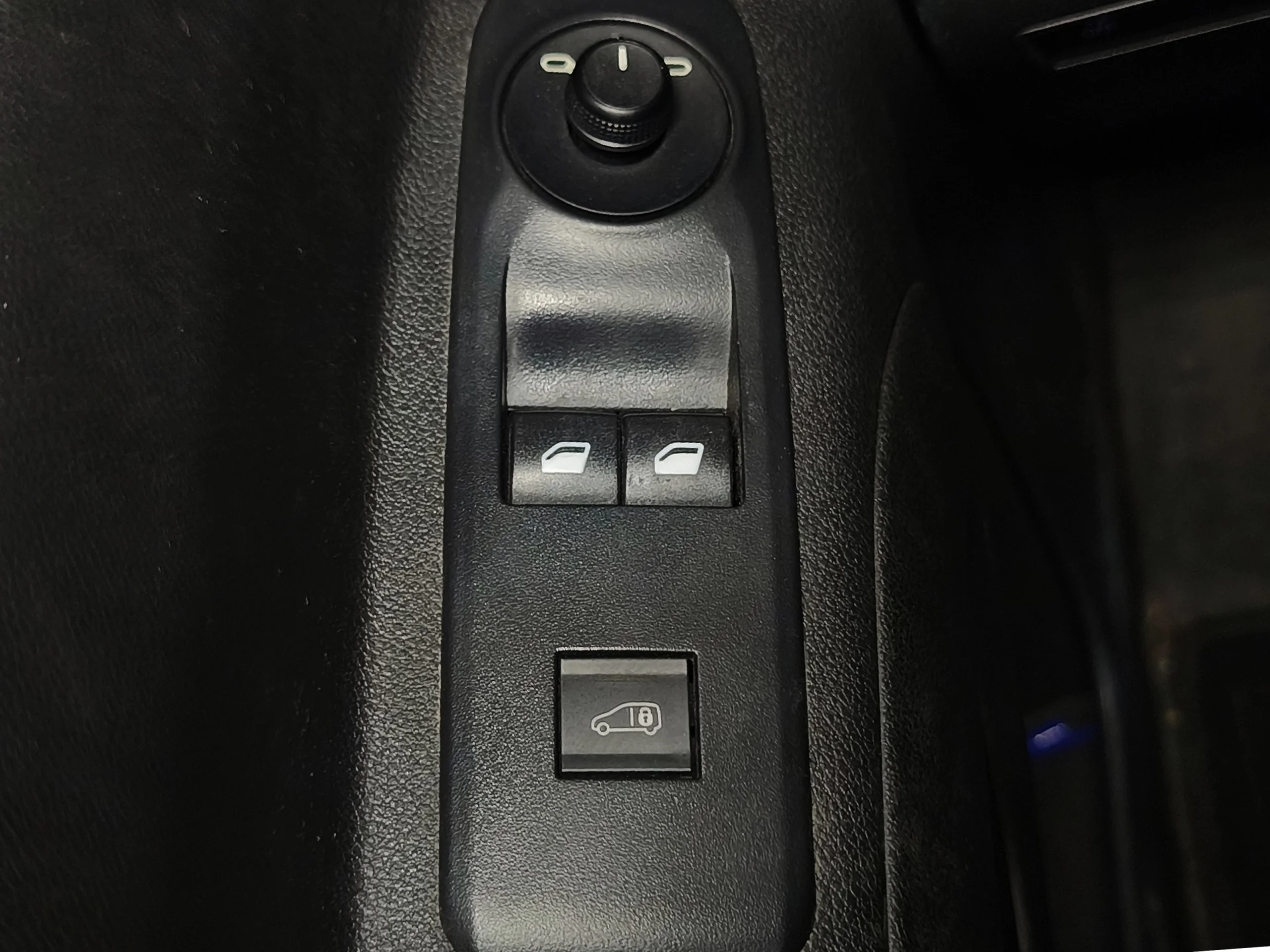 Peugeot Partner Pro Standard 600kg BlueHDi (2022) | Agilidad y Rendimiento para tu Negocio | Desde 225 € al mes - Foto 20