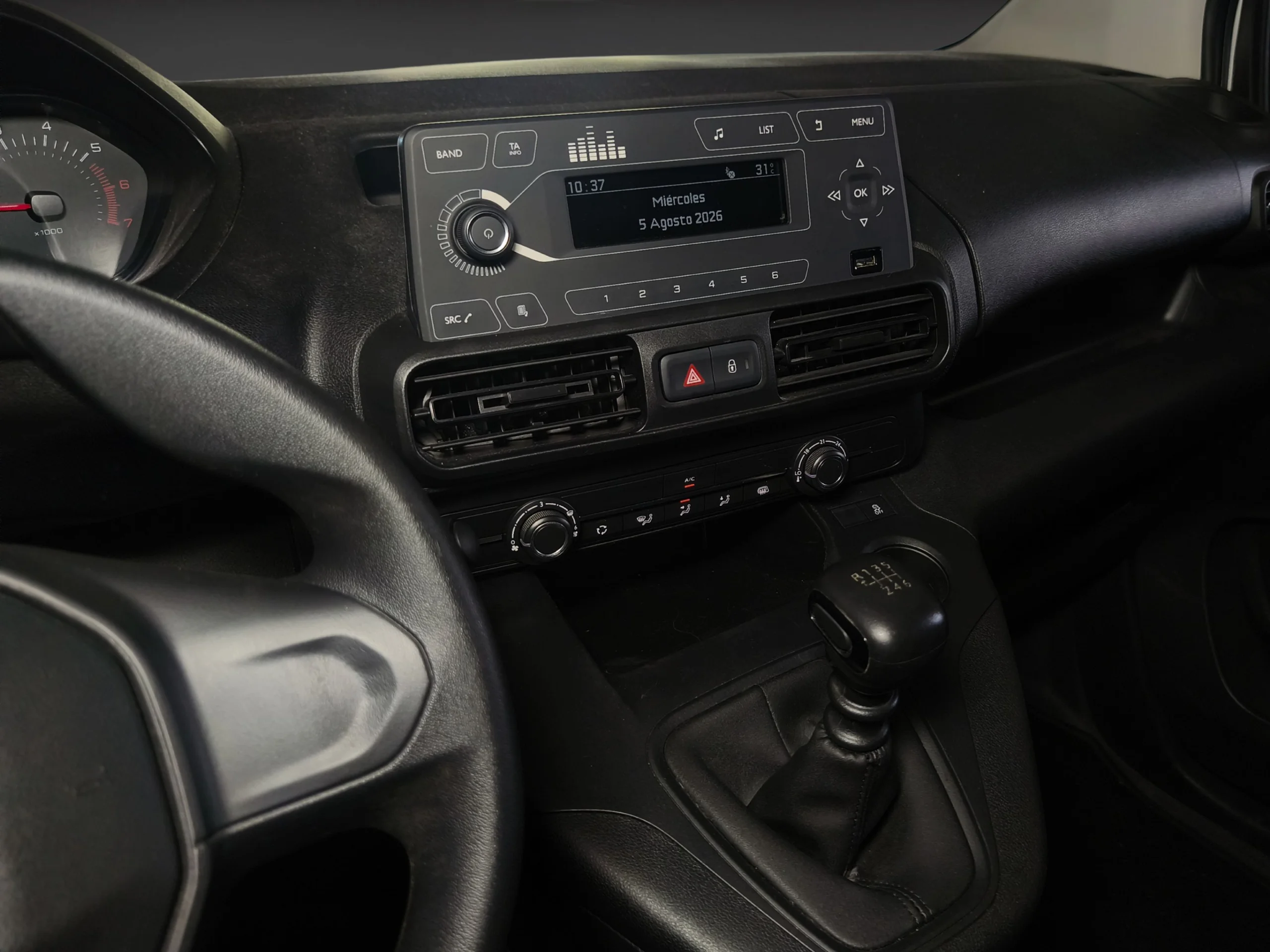 Peugeot Partner Pro Standard 600kg BlueHDi (2022) | Agilidad y Rendimiento para tu Negocio | Desde 225 € al mes - Foto 21