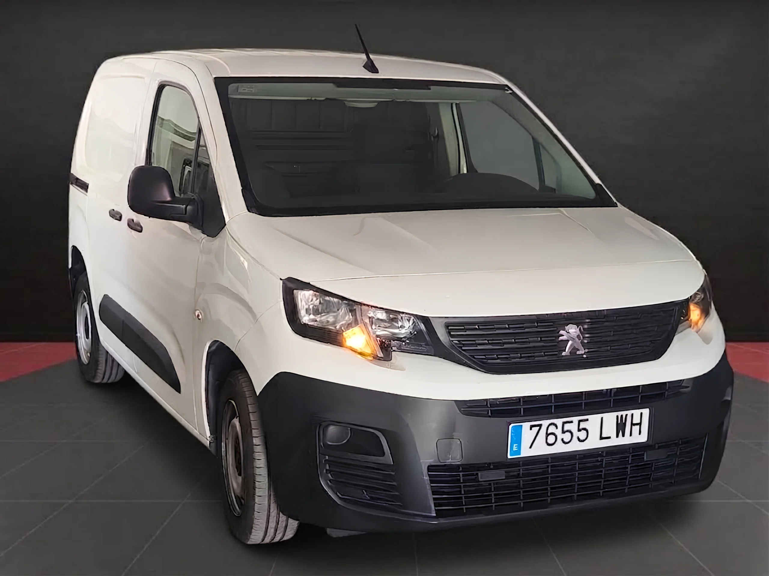 Peugeot Partner Pro Standard 600kg BlueHDi | Agilidad y Rendimiento para tu Negocio | Desde 225 € al mes - Foto 4