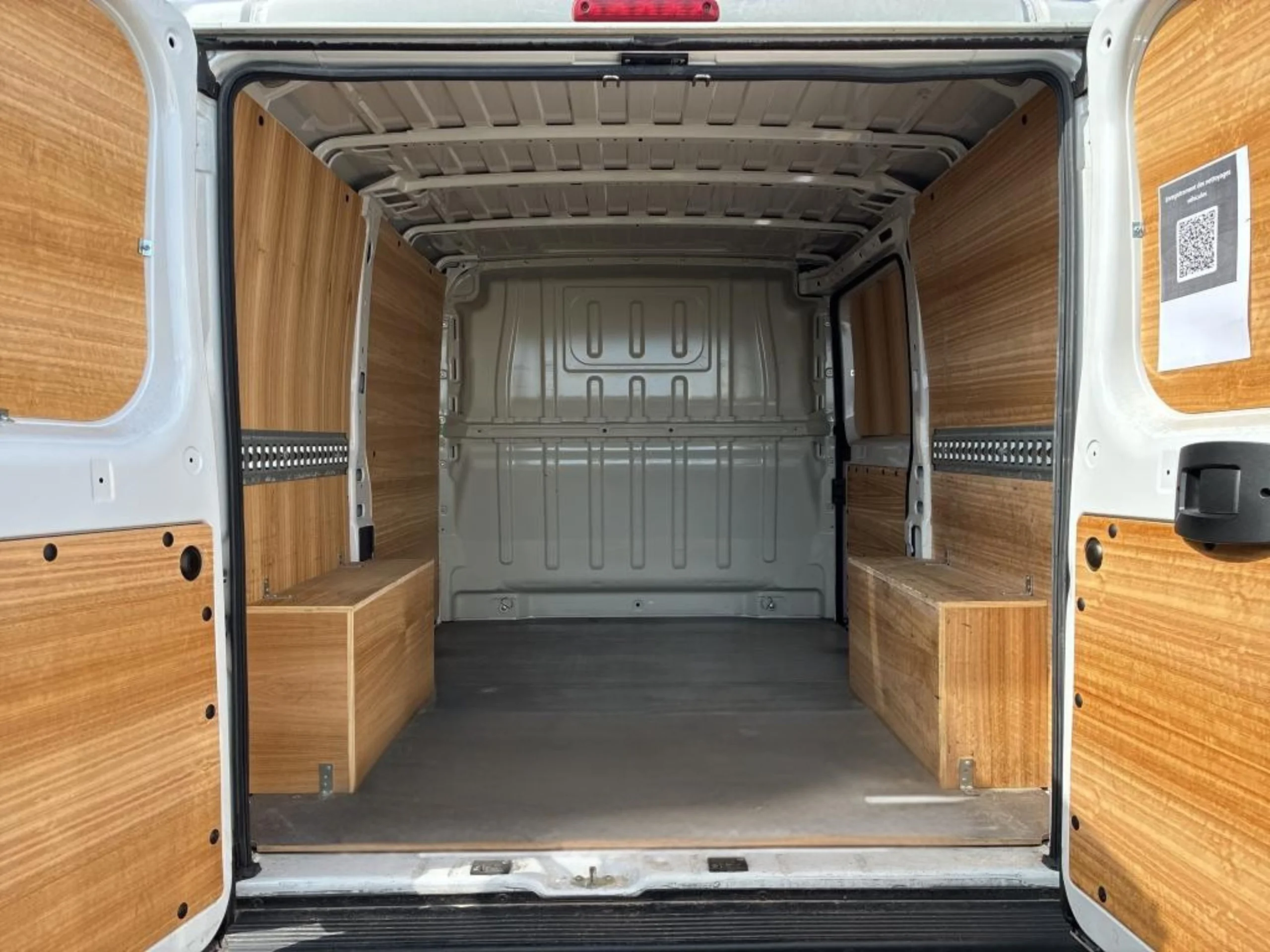 Opel Movano L1H1 120CV (2022) – Ocasión Ideal para Reparto Urbano con 98.000 km - Foto 6