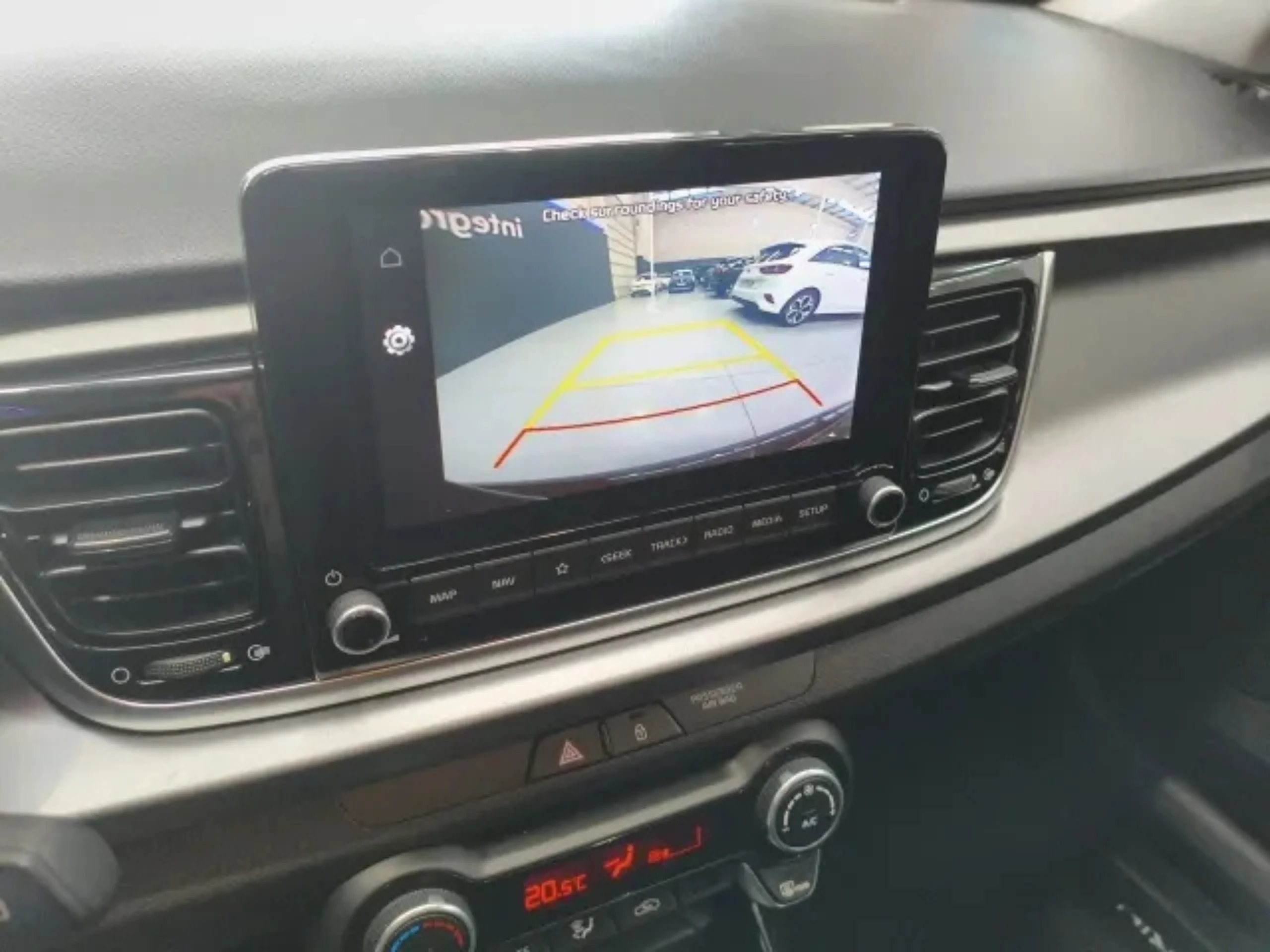 Kia Rio 1.0 T-GDi MHEV Drive (2022) | Etiqueta ECO  - Foto 18