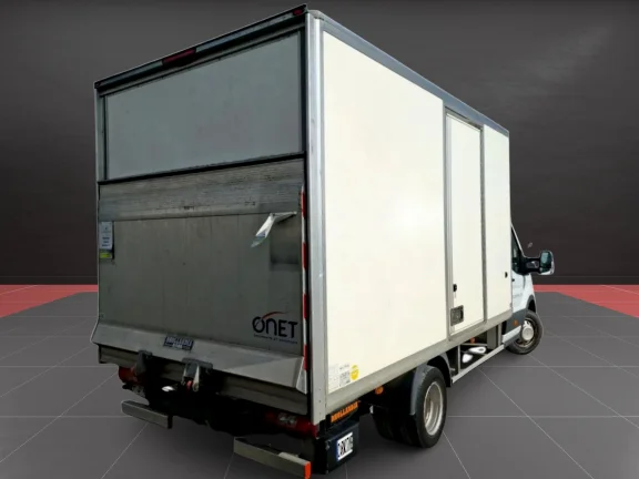 Ford Transit Carrozado L4 Con Trampilla Doble Rueda Trasera  130CV