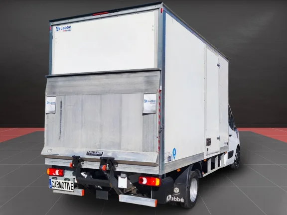 Renault Master L4H3 BluedCi Carrozado 145CV (2022) | Trampilla | Doble Rueda | Puerta Lateral | Desde 568 € al mes