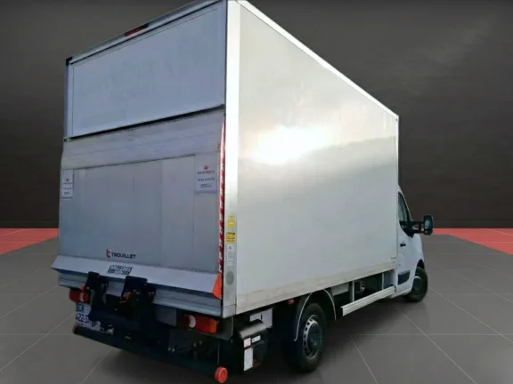 Renault Master Carrozado L4H3 Trampilla Dhollandia (2023) | Reestreno | Desde 598€/mes