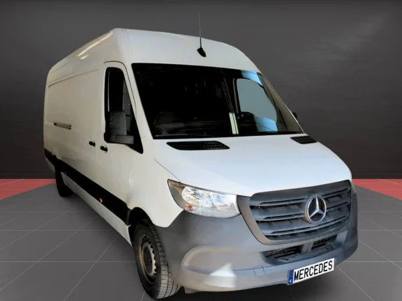 Mercedes-Benz Sprinter L4H3 143 CV