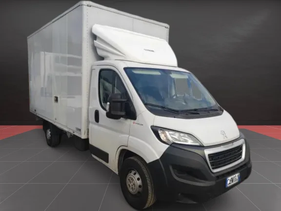 Peugeot Boxer Carrozado L4 con Trampilla y puerta lateral 2.2 140 CV S&S