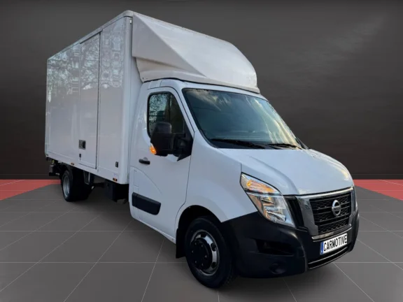 Nissan Interstar Carrozado L4 Doble Rueda Trasera Con Trampilla elevadora