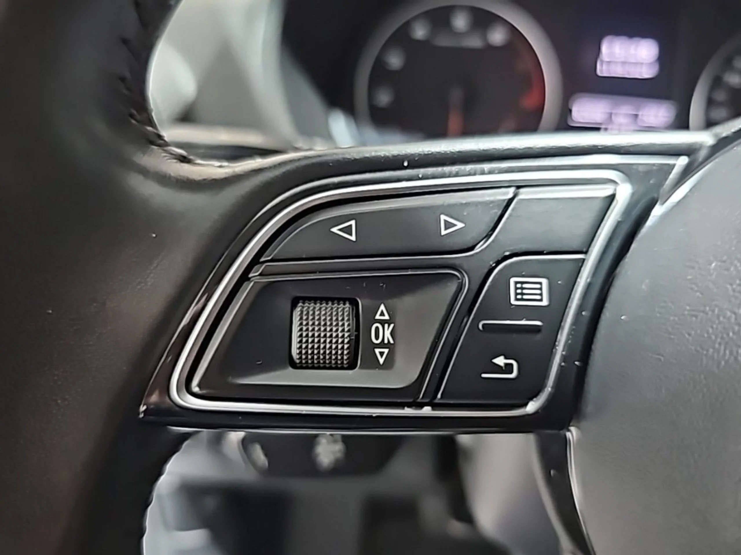 Audi Q2 Design 30 TFSI  116 CV - Foto 16