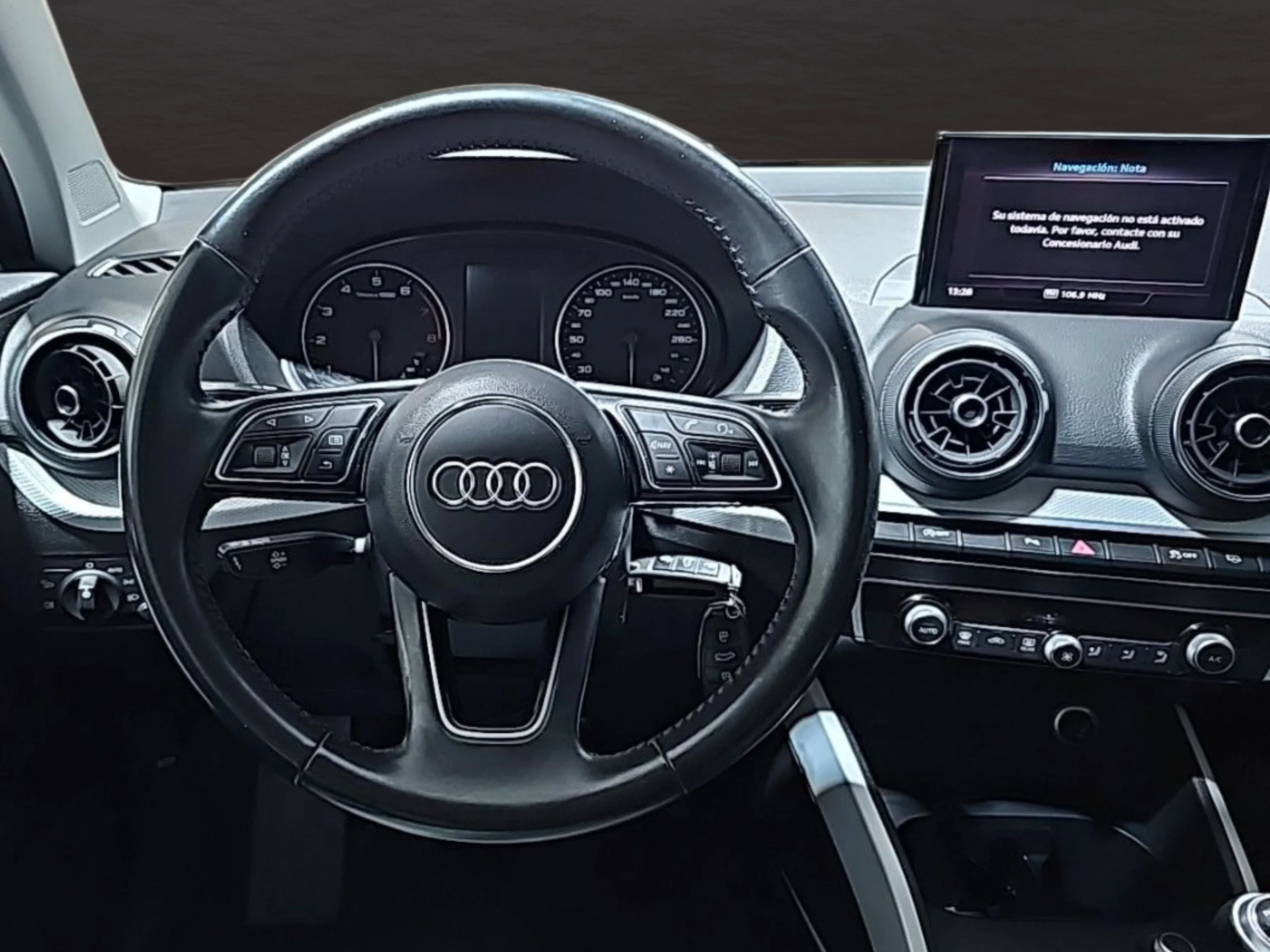 Audi Q2 Design 30 TFSI  116 CV - Foto 9