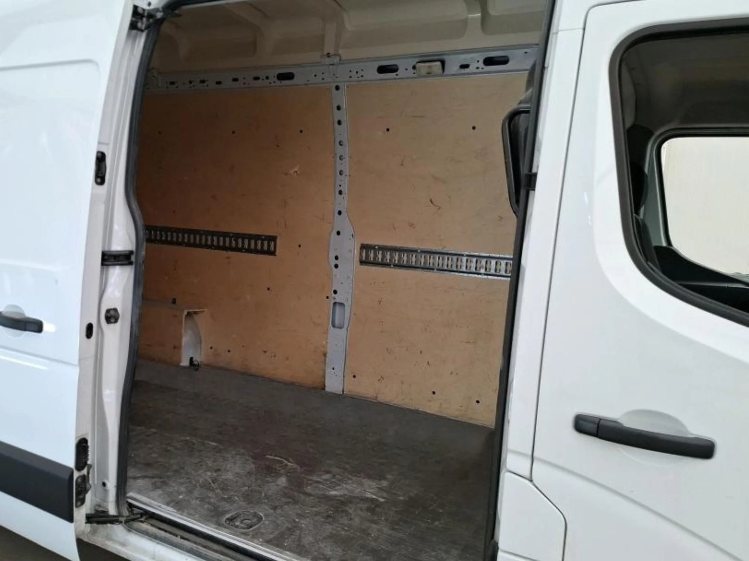 Renault Master L3H3 135CV (2023) | Furgón Gran Volumen | Desde 456€/mes - Foto 7