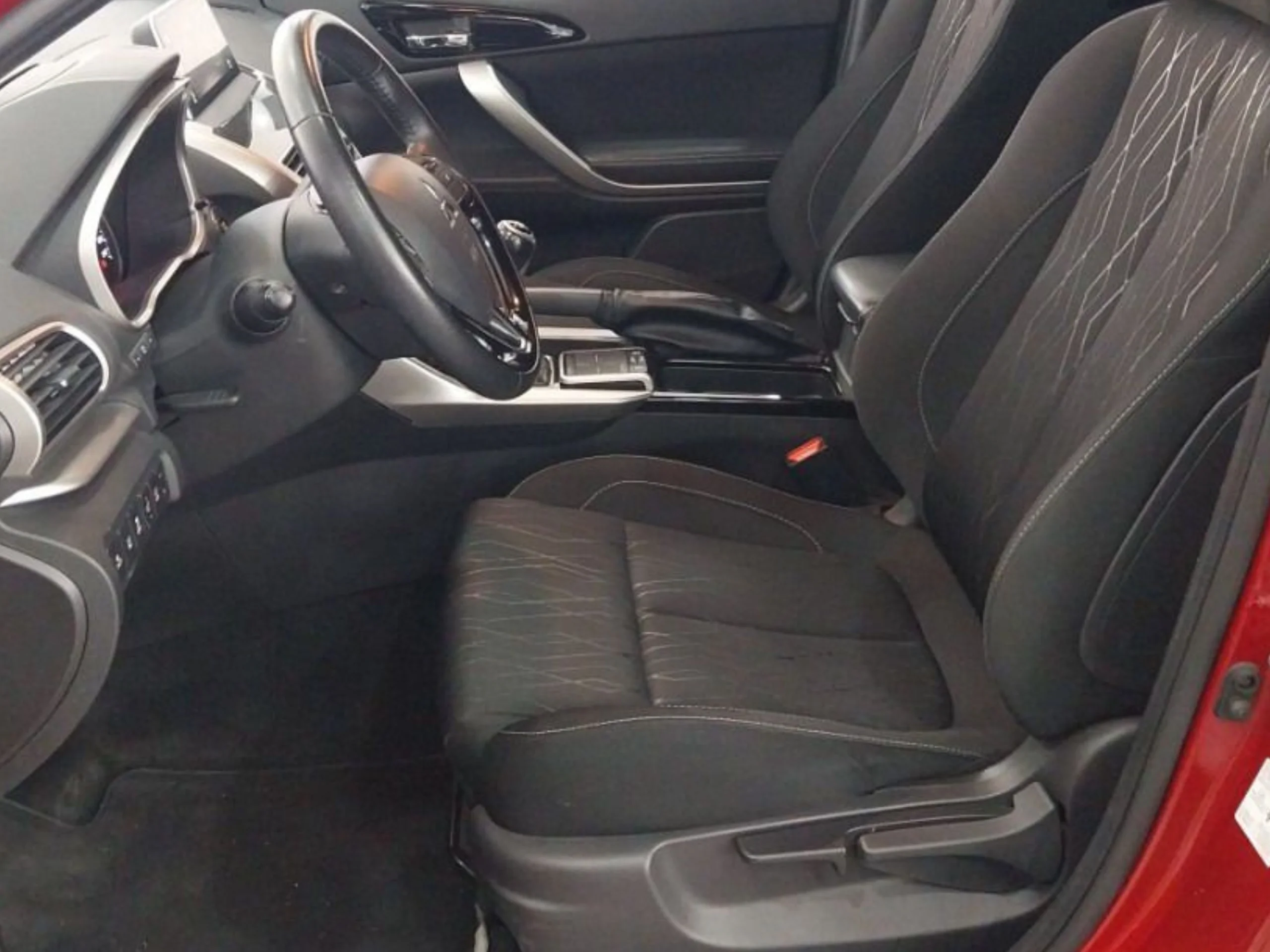 Mitsubishi Eclipse Cross 150T Motion 163 CV - Foto 9