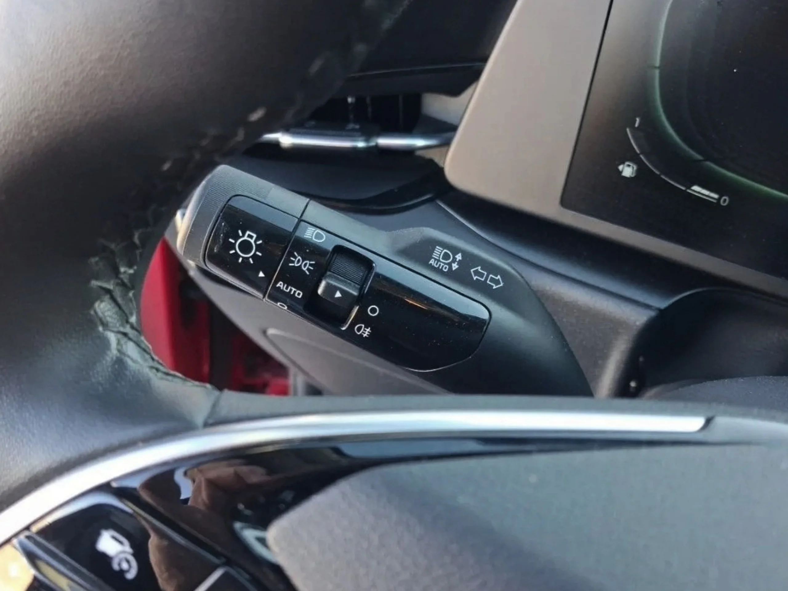 Kia Niro 1.6 GDi HEV Concept Automático (2023) | Etiqueta ECO - Foto 16
