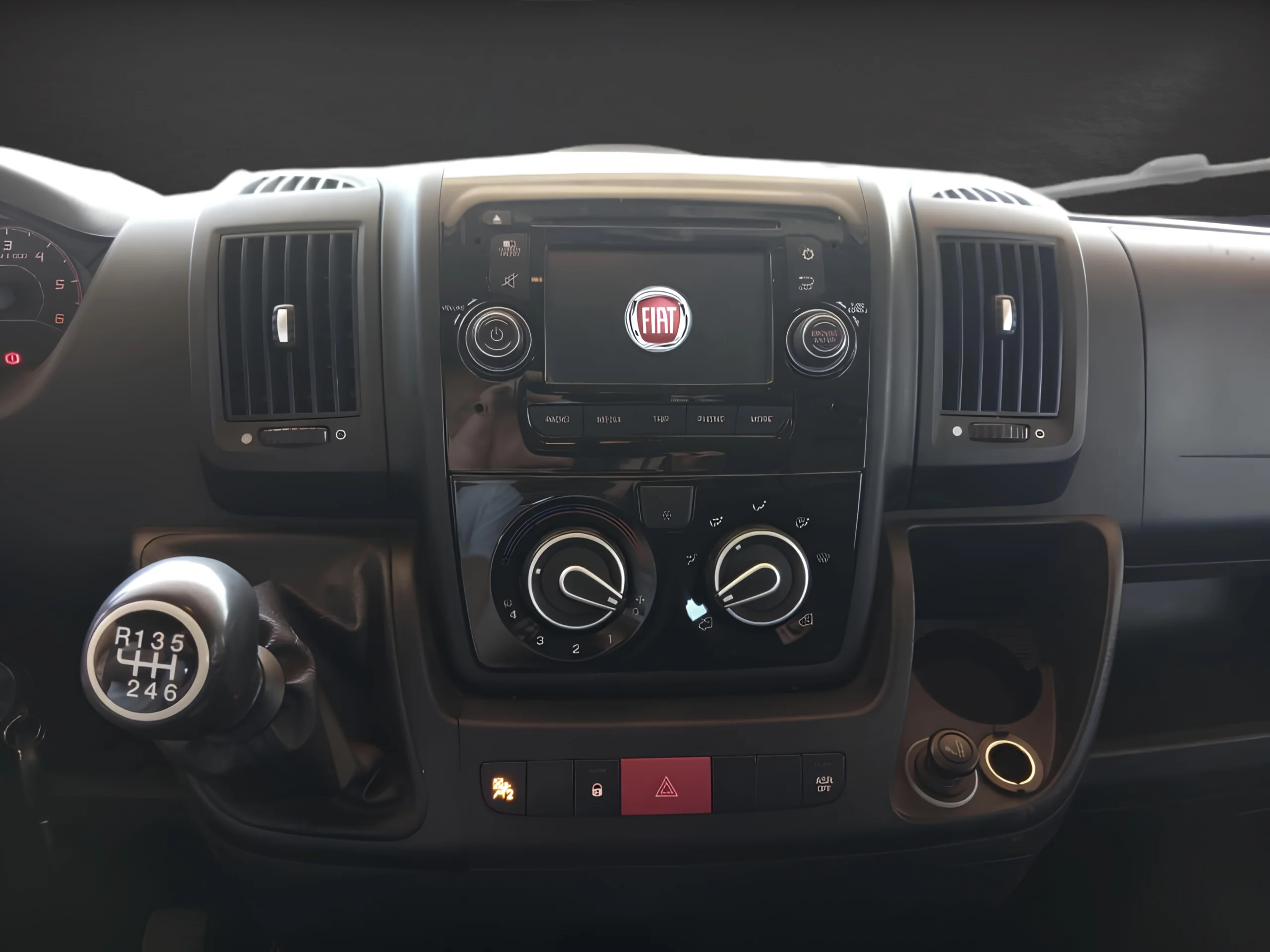 Fiat Ducato Fiat Ducato Maxi L3H1 (6 Plazas) | Caja Abierta y Pluma |  3500 kg | Carnet B | Desde 547€/mes - Foto 9
