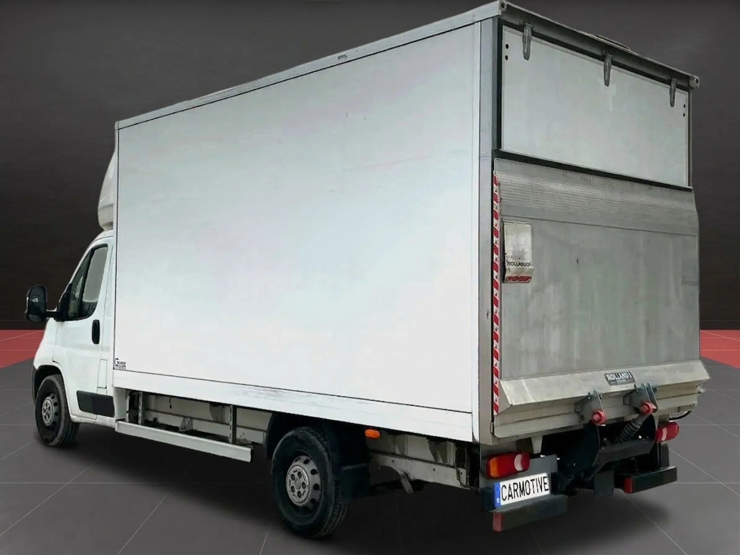 Peugeot Boxer Carrozado L4 Con trampilla y Puerta lateral 140CV  - Foto 5