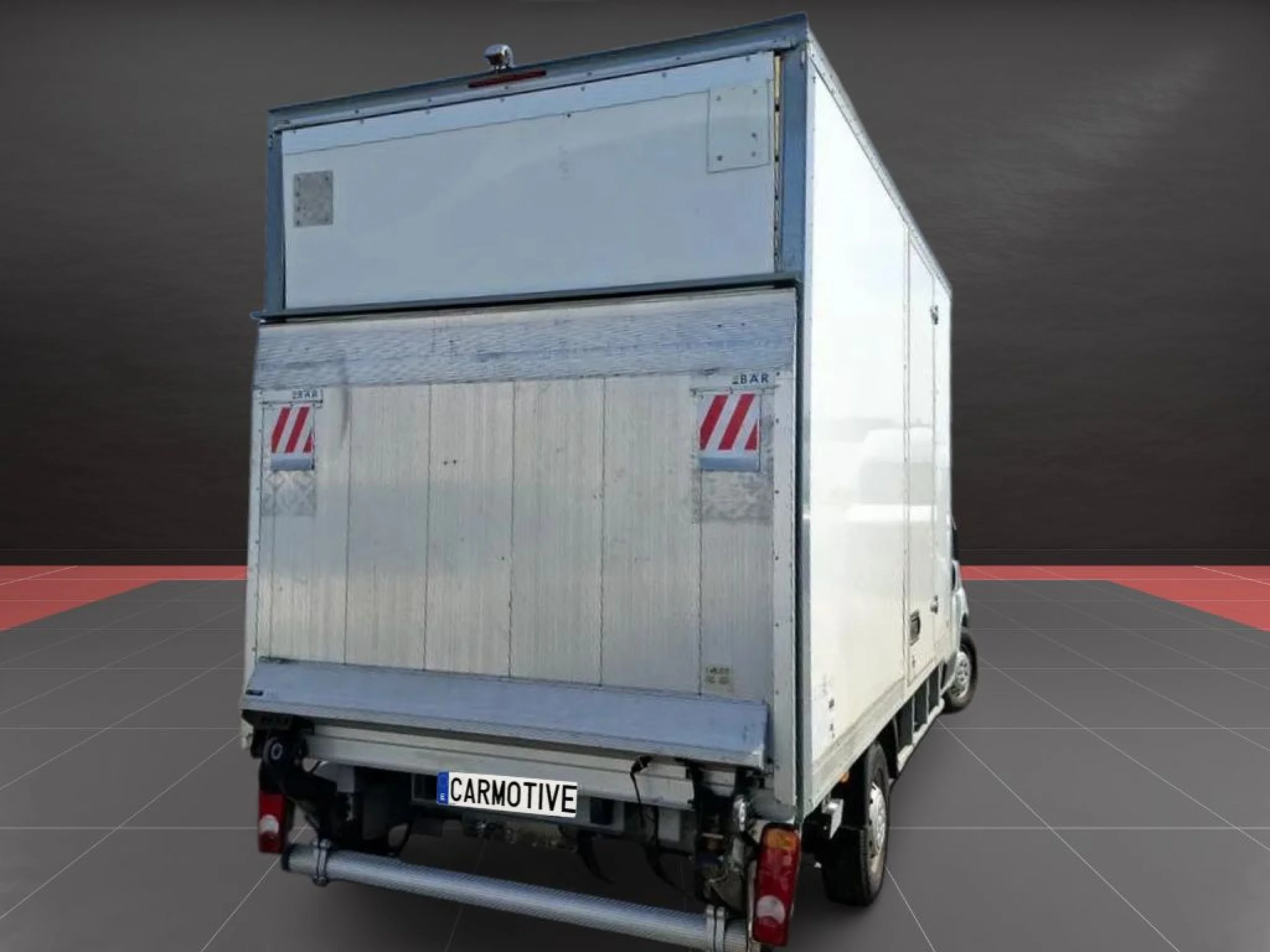 Peugeot Boxer Carrozado L4 Con trampilla y Puerta lateral 130CV  - Foto 5
