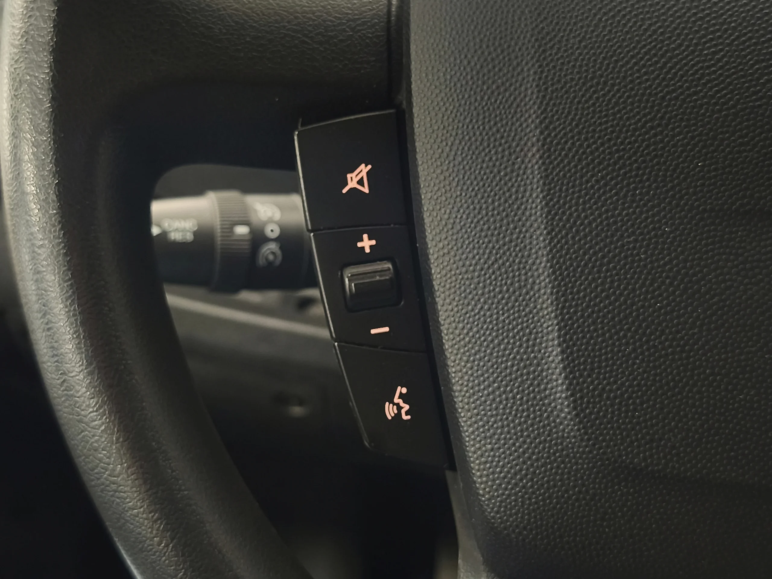 Peugeot Boxer  L4H3 Asphalt 140CV | Panelado y 15,9m³ - Foto 11