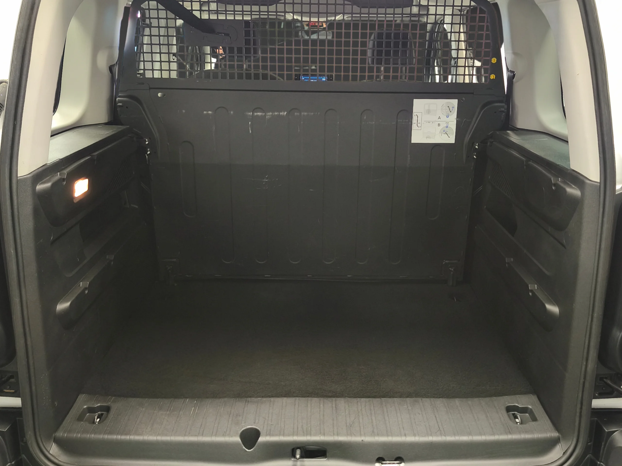 Citroen Berlingo Talla M | Combi 5 Plazas | Separador de carga |  S&S (2023) | Desde 261€/mes  - Foto 7