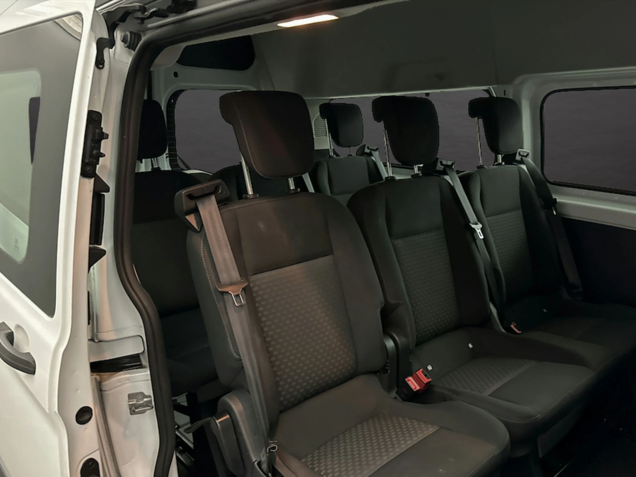 Ford Transit Custom Kombi 9 L2H2  Trend 2.0 - Foto 9