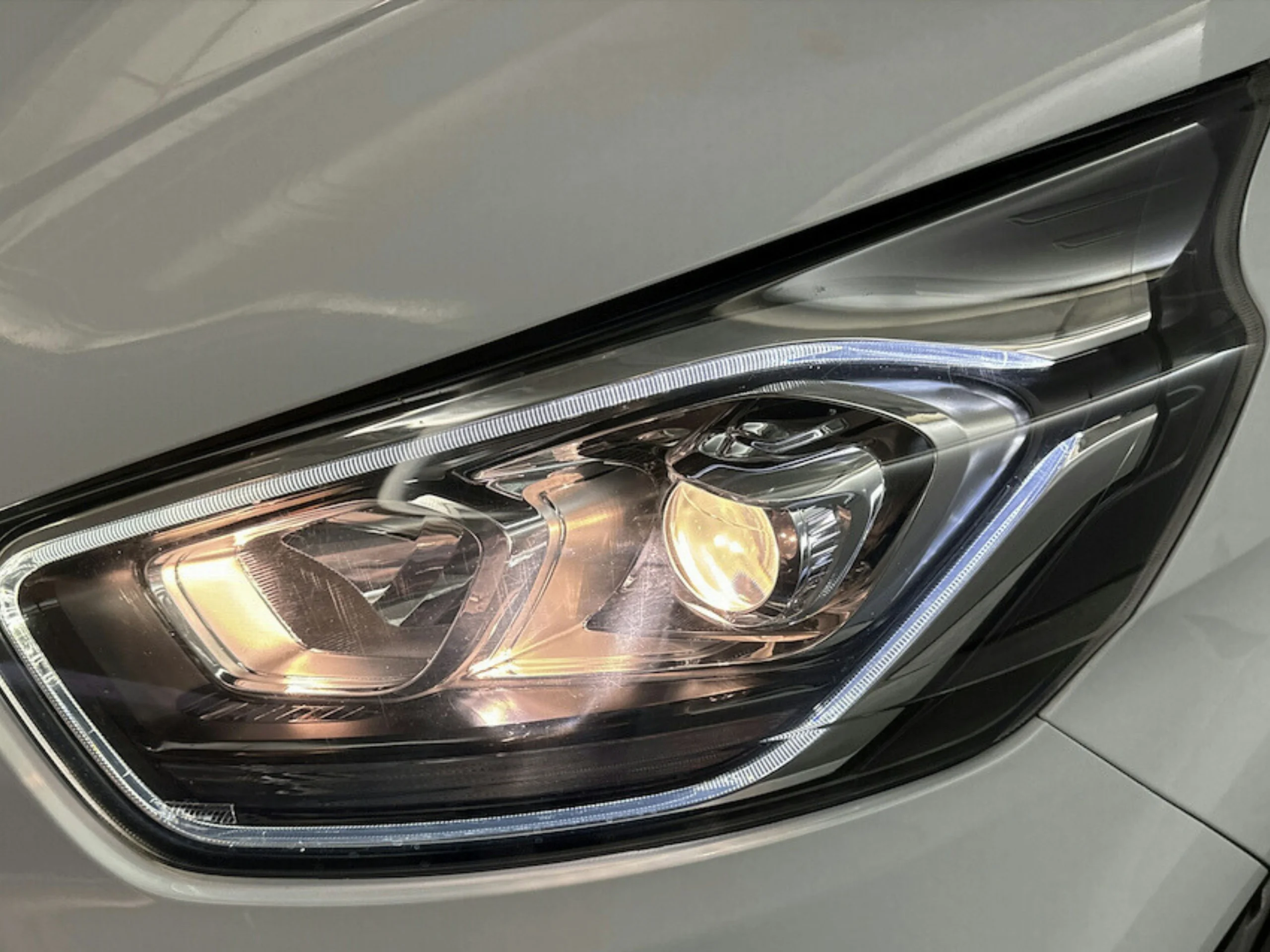 Ford Transit Custom Kombi 9 L2H2  Trend 2.0 - Foto 12