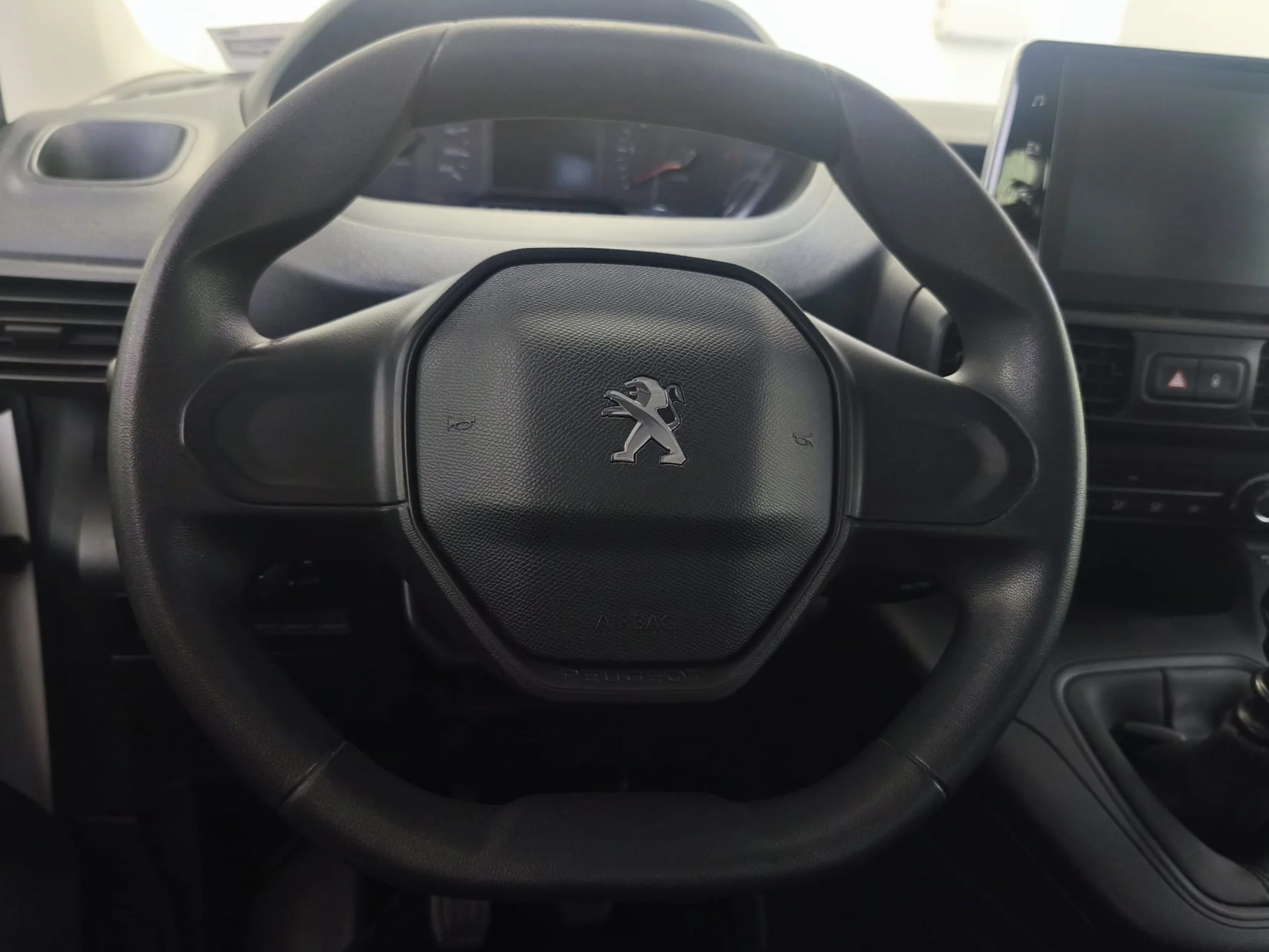Peugeot Partner 4x4 Doble Cabina Long Combi 5 Plazas (2022) | Desde 291€/mes - Foto 15