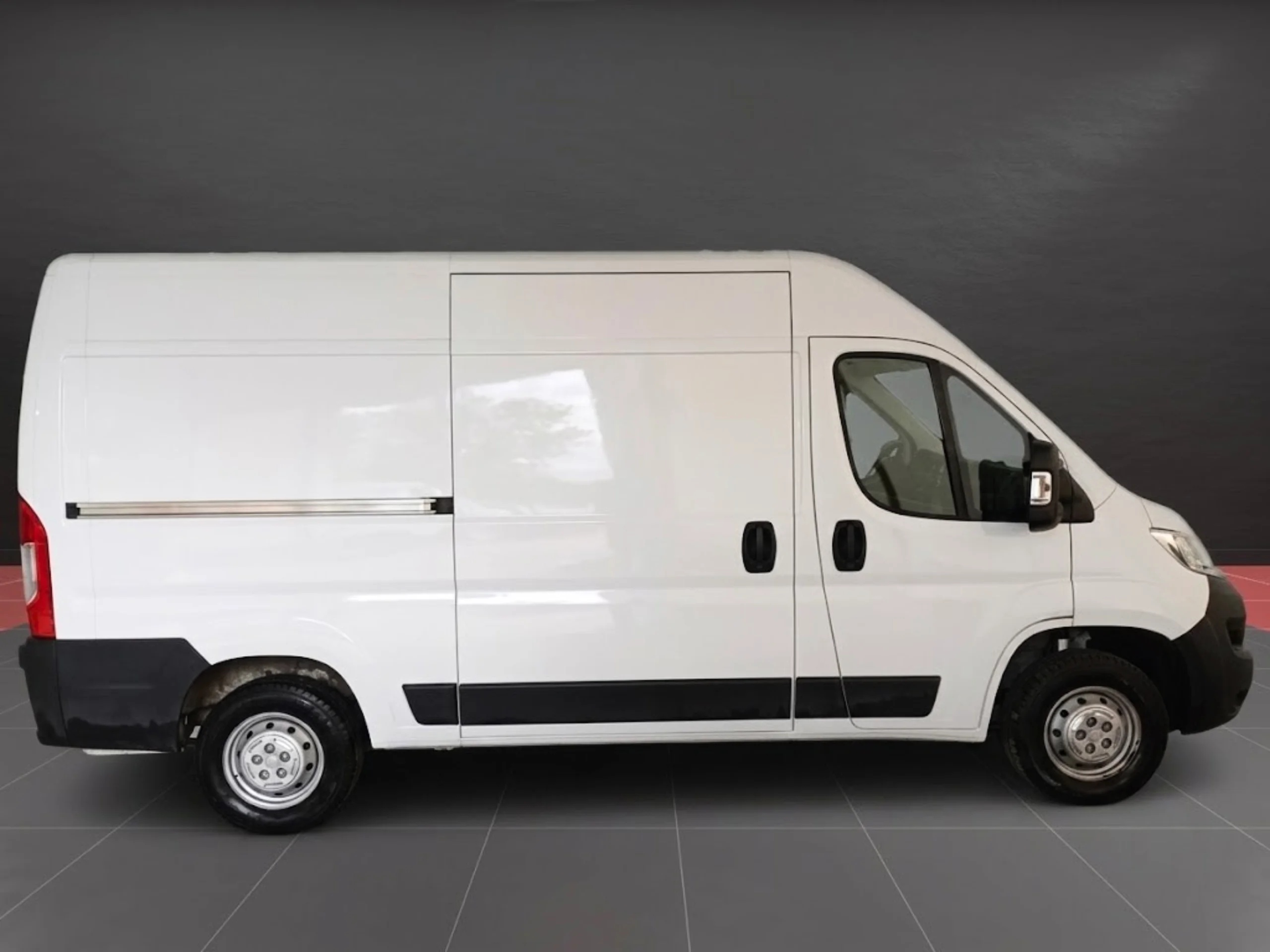 Citroen Jumper L2H2 BlueHDi (2023) | Equilibrio y Capacidad para Profesionales | Desde 380 € al mes - Foto 5