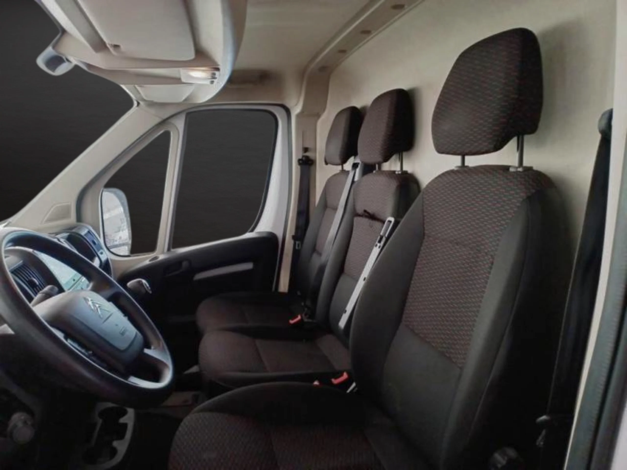 Citroen Jumper L2H2 BlueHDi (2023) | Equilibrio y Capacidad para Profesionales | Desde 380 € al mes - Foto 10