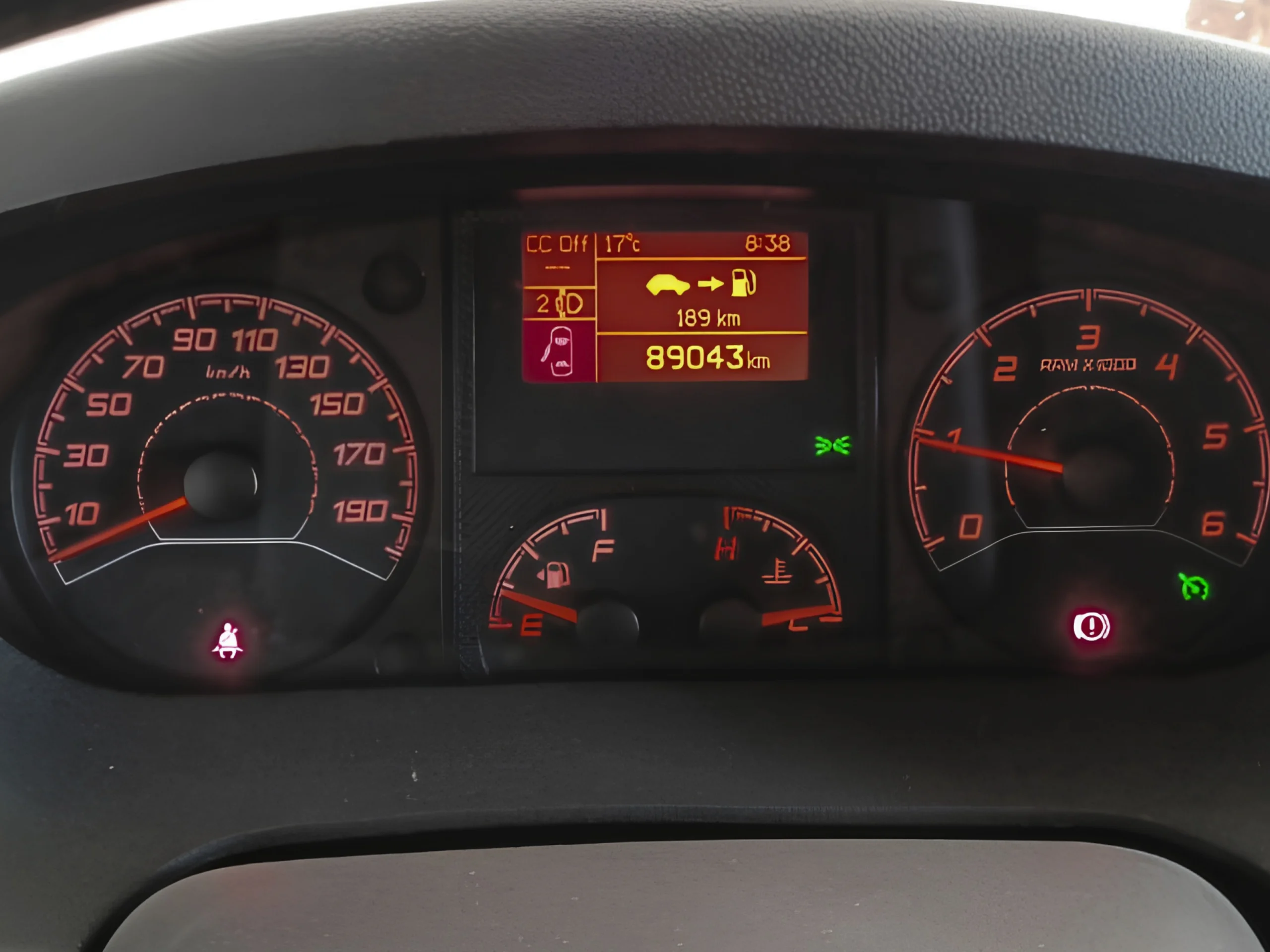 Citroen Jumper L2H2 BlueHDi (2023) | Equilibrio y Capacidad para Profesionales | Desde 380 € al mes - Foto 12