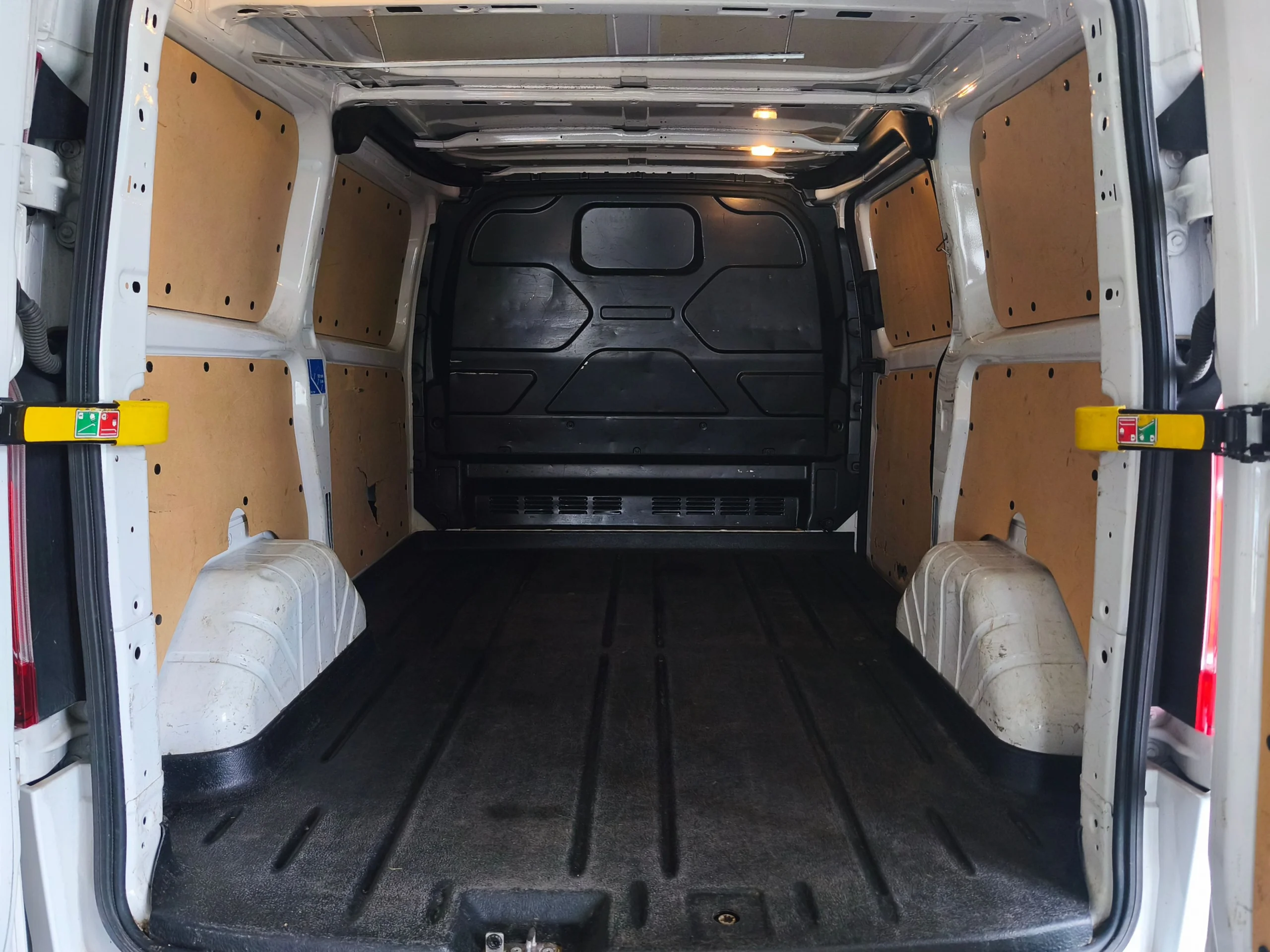 Ford Transit Custom MHEV L1H1 130CV (2022) | Desde 365€/mes - Foto 9