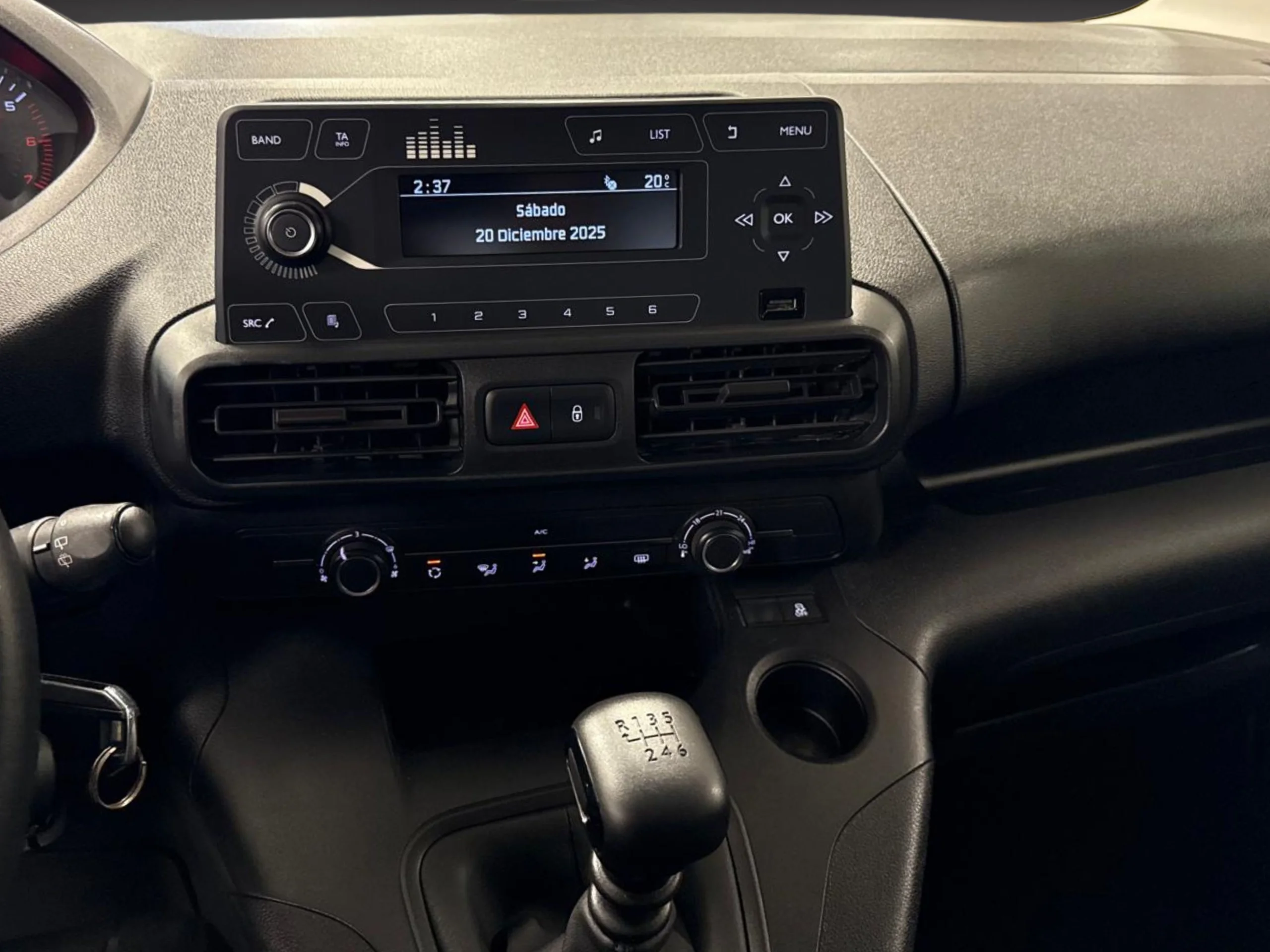 Peugeot Rifter Combi Active 102 CV  BLUEHDI - Foto 17