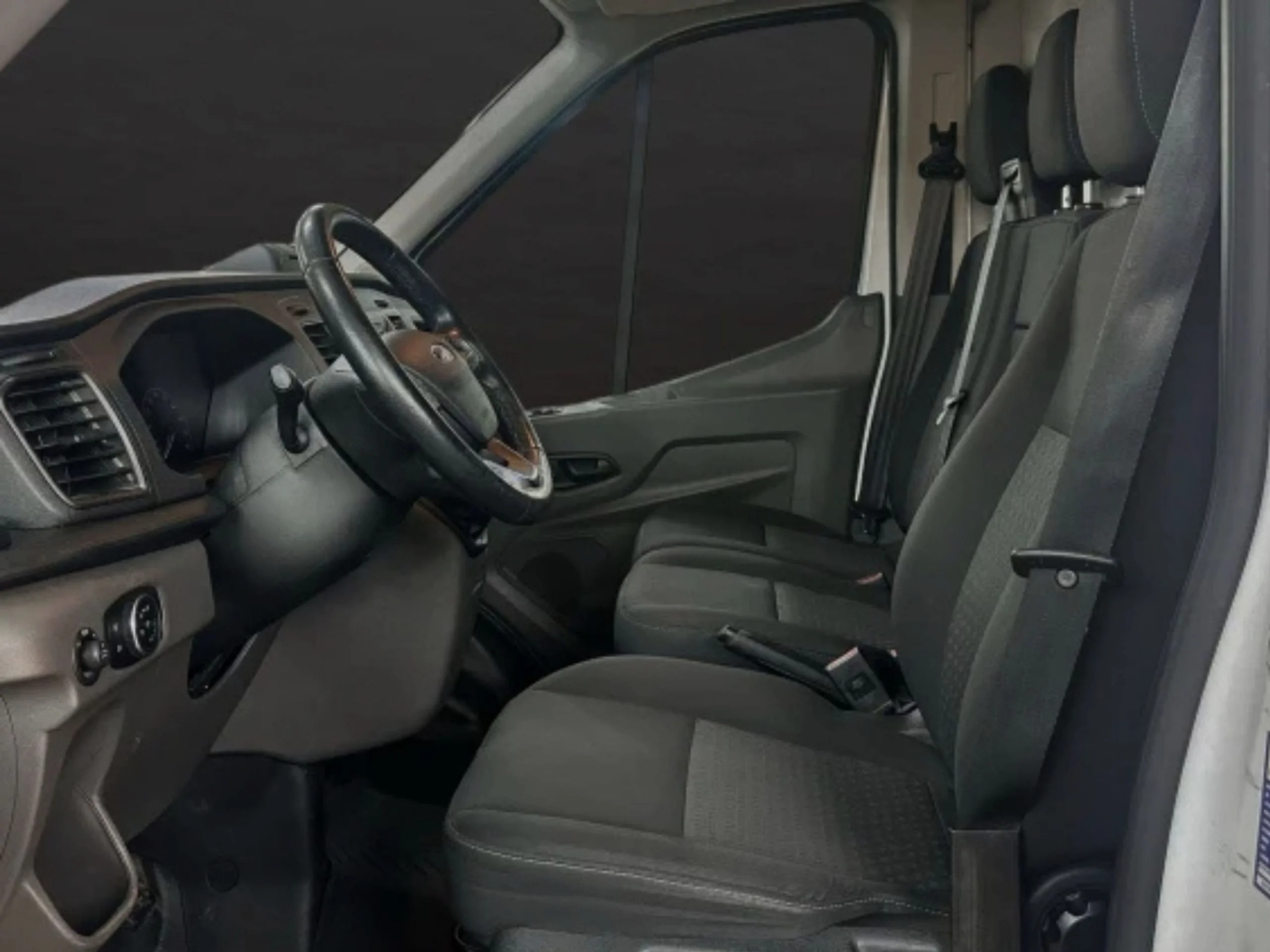 Ford Transit Carrozado L4H3 165CV con Trampilla (2023) | Desde 530€/mes - Foto 10