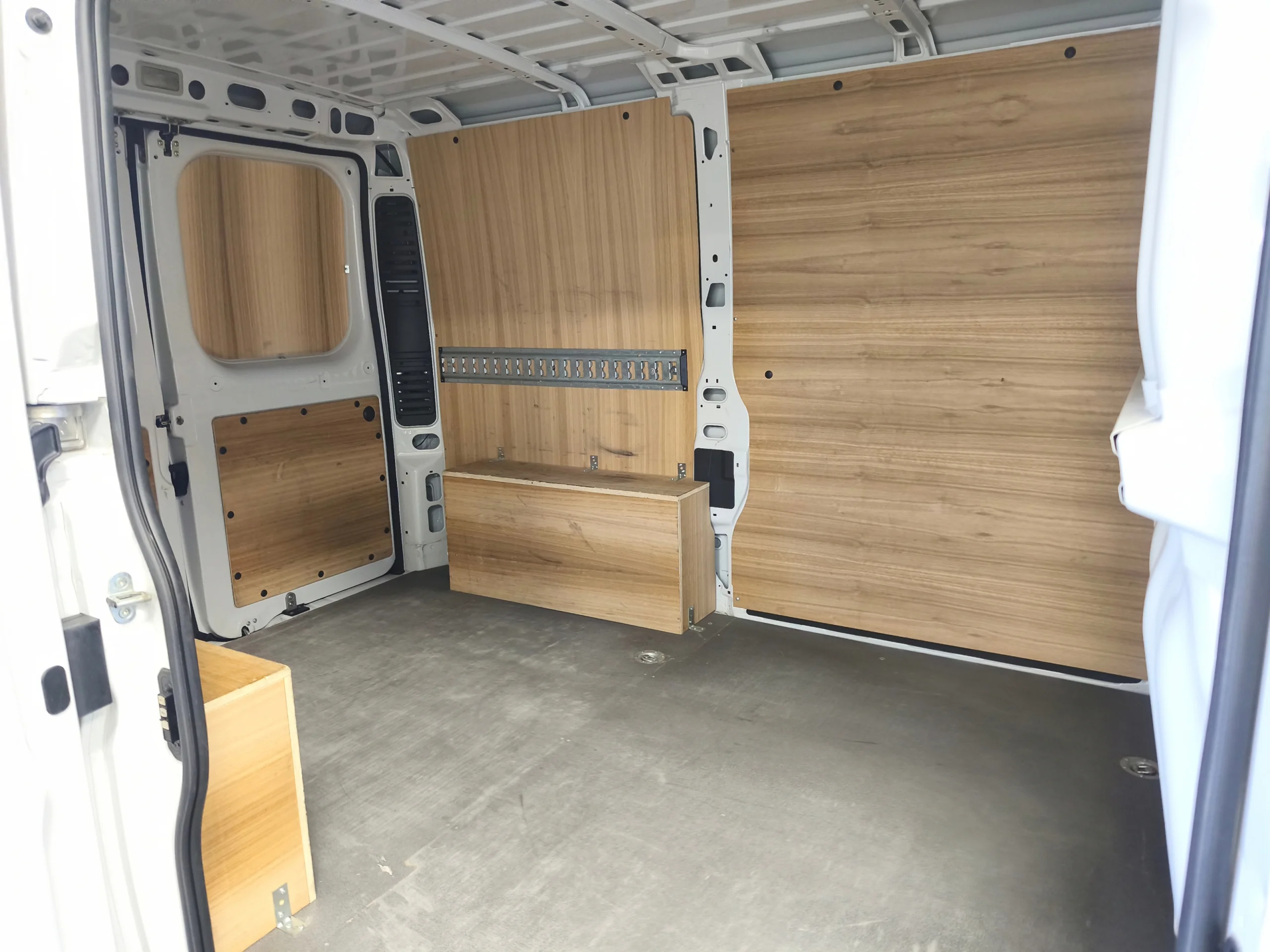 Opel Movano L1H1 (2022) – Tamaño Compacto para Ciudad ¡Desde 312 €/mes! - Foto 8
