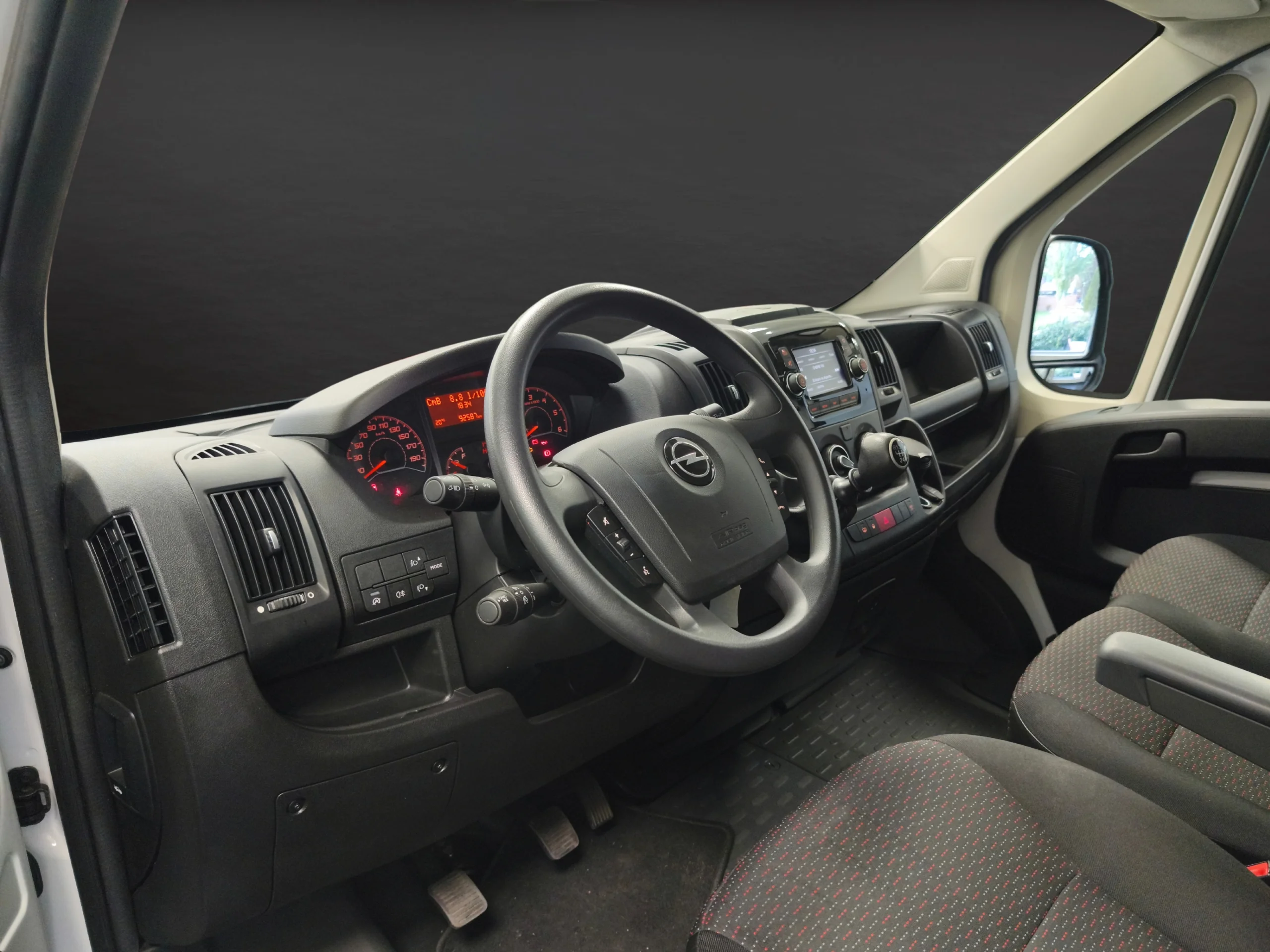 Opel Movano L1H1 (2022) – Tamaño Compacto para Ciudad ¡Desde 312 €/mes! - Foto 10
