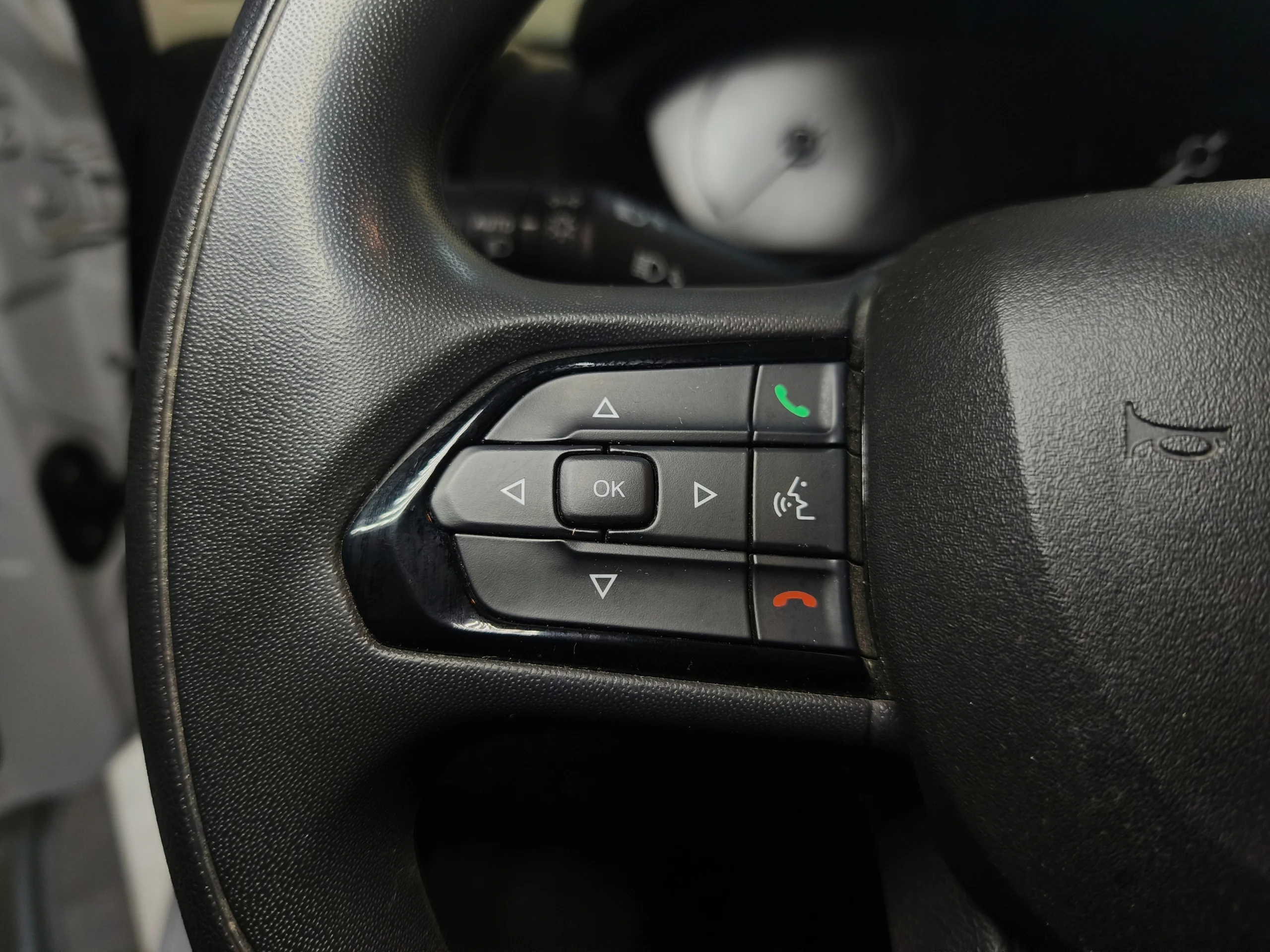 Peugeot Boxer Furgón L2H2 (2024) | Garantía Oficial | Eficiencia y Espacio | Desde 402 € al mes - Foto 17