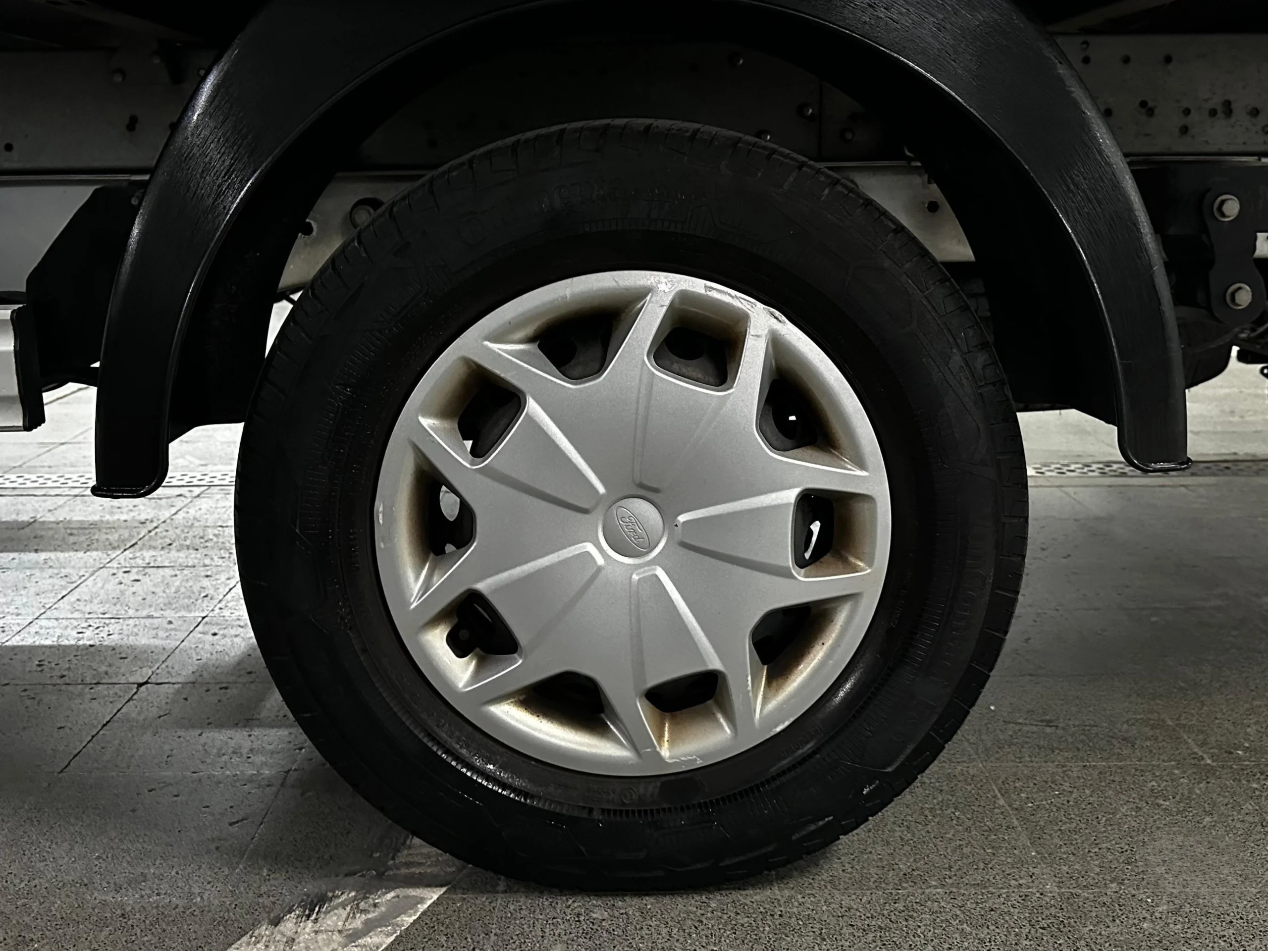 Ford Transit Carrozado Con Trampilla L4 170CV - Foto 15