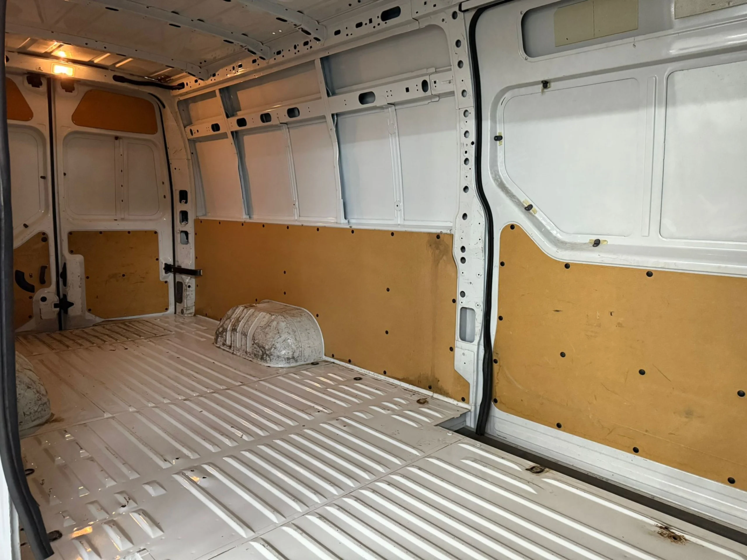 Renault Master L4H2 145 CV Doble Rueda trasera + Doble puerta - Foto 15