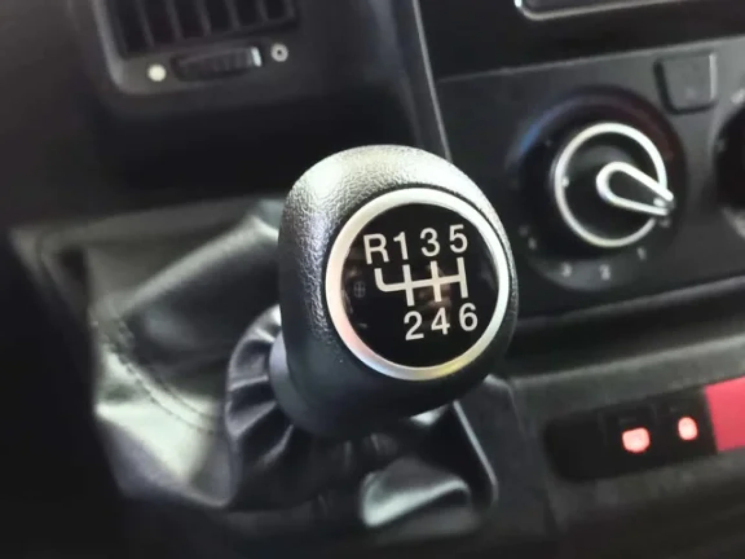 Peugeot Boxer Combi 6/9 Plazas L1H1 S&S 130 CV - Foto 14