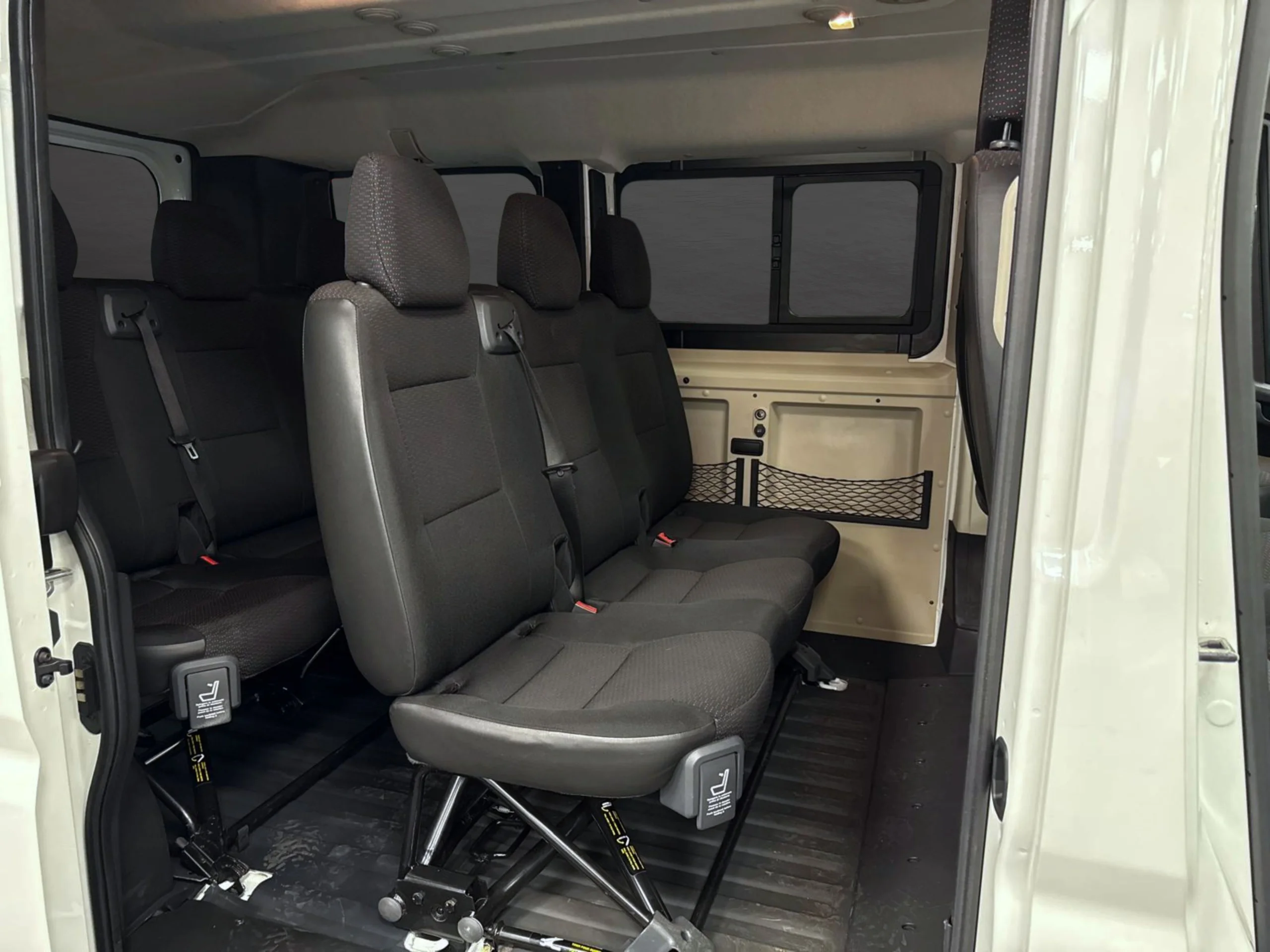 Peugeot Boxer Combi 6/9 Plazas L1H1 S&S 130 CV - Foto 14