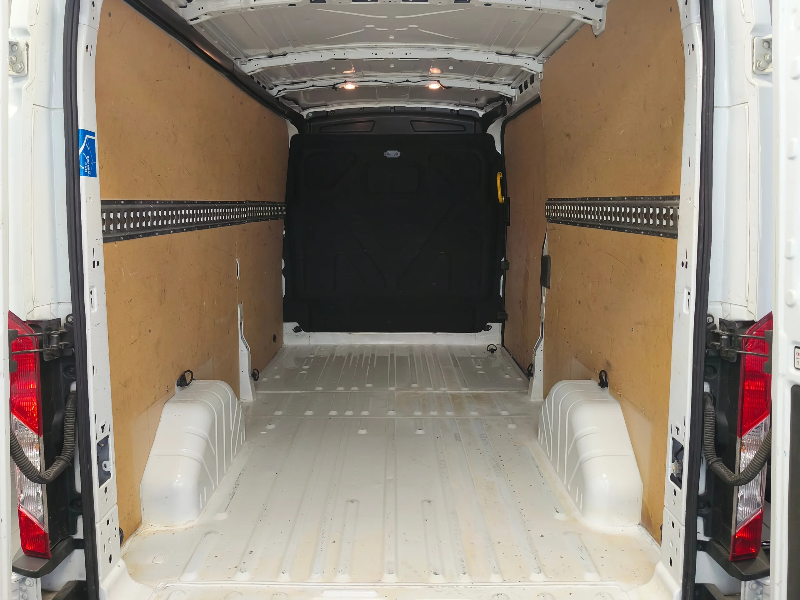 Ford Transit L3H2 2.0 Diésel  | Máxima Capacidad Logística | Desde 372 € al mes - Foto 7